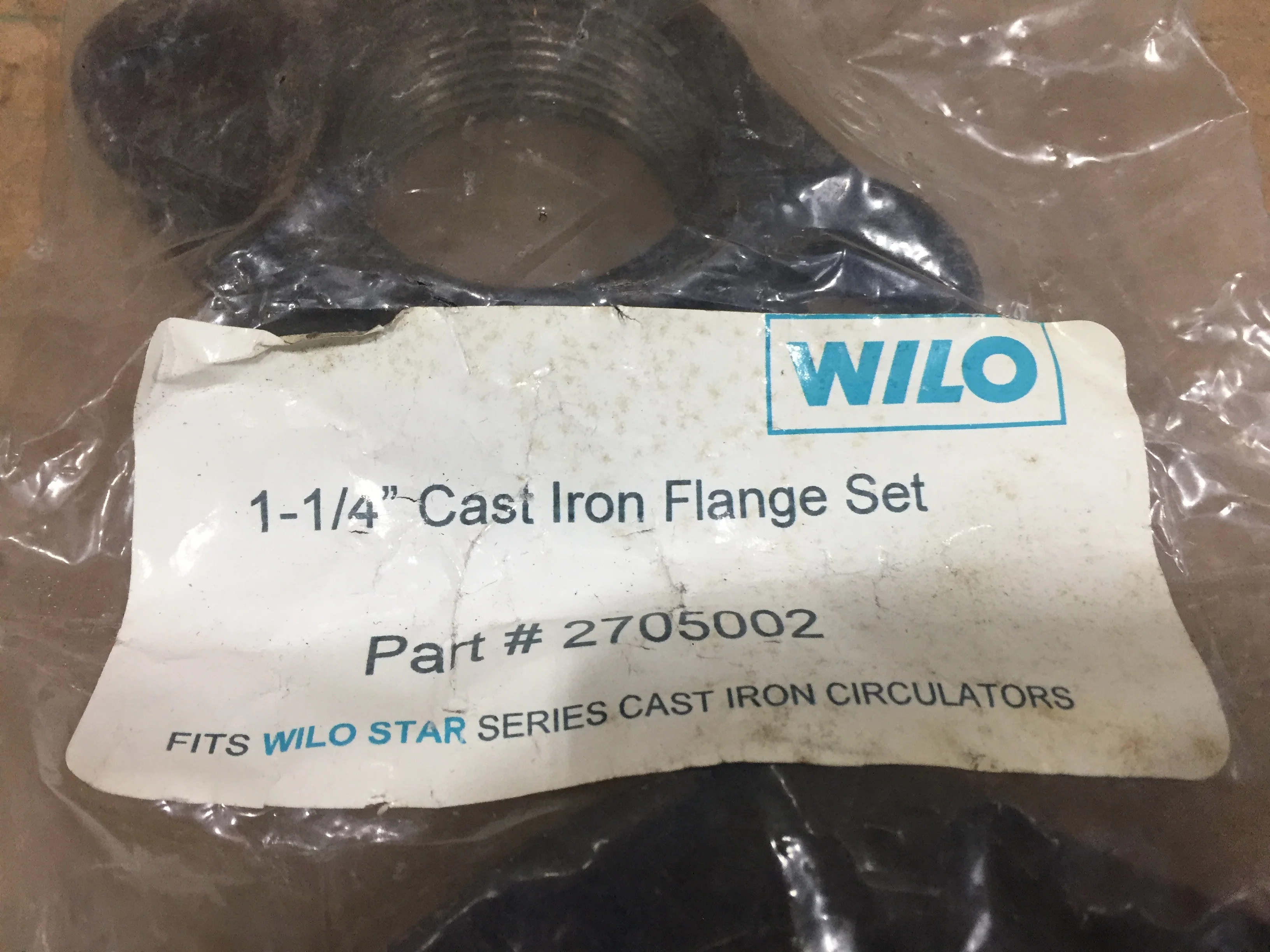1 1/4" Cast Iron Flange Set - Image 2