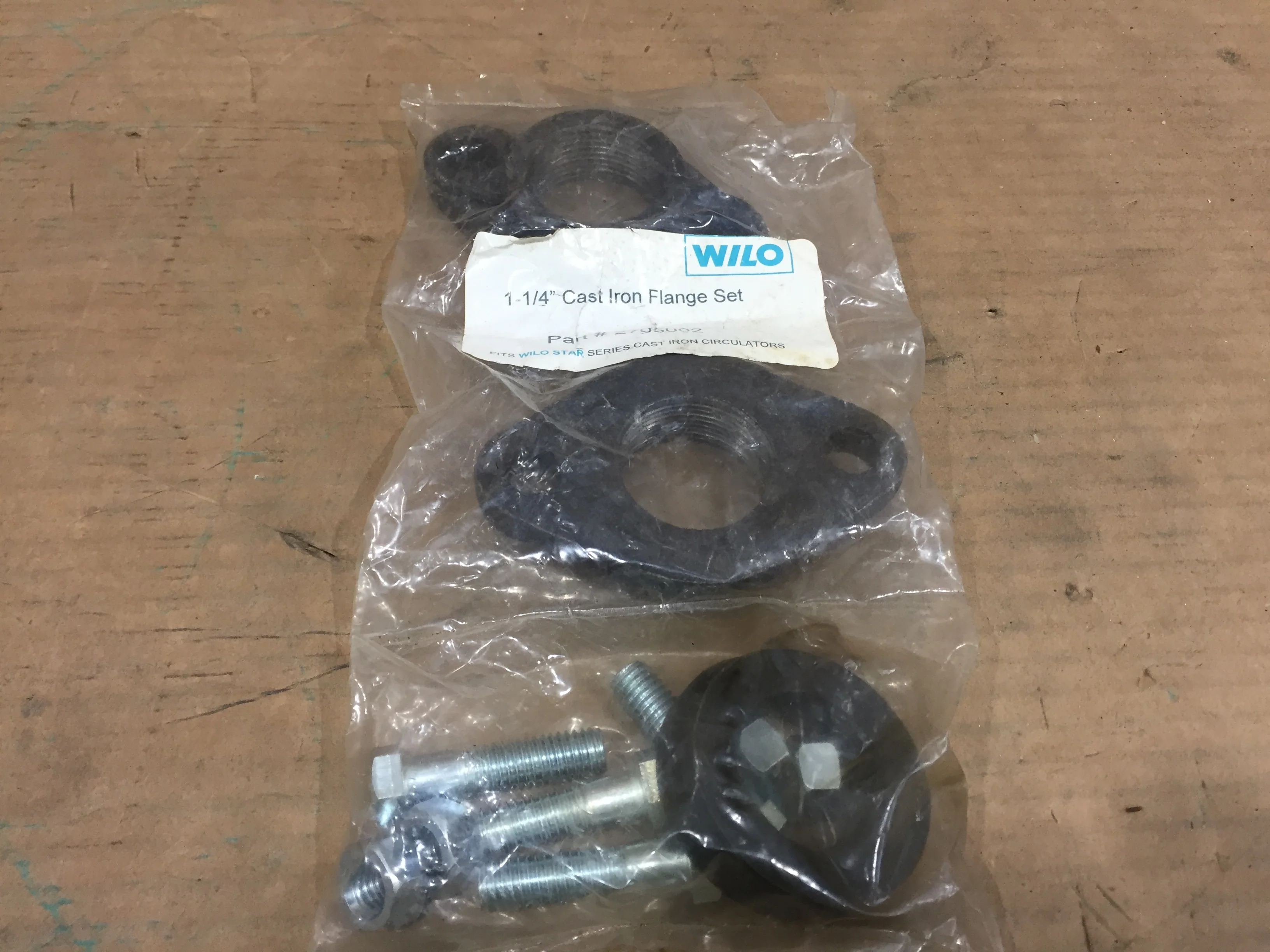 1 1/4" Cast Iron Flange Set - Image 5