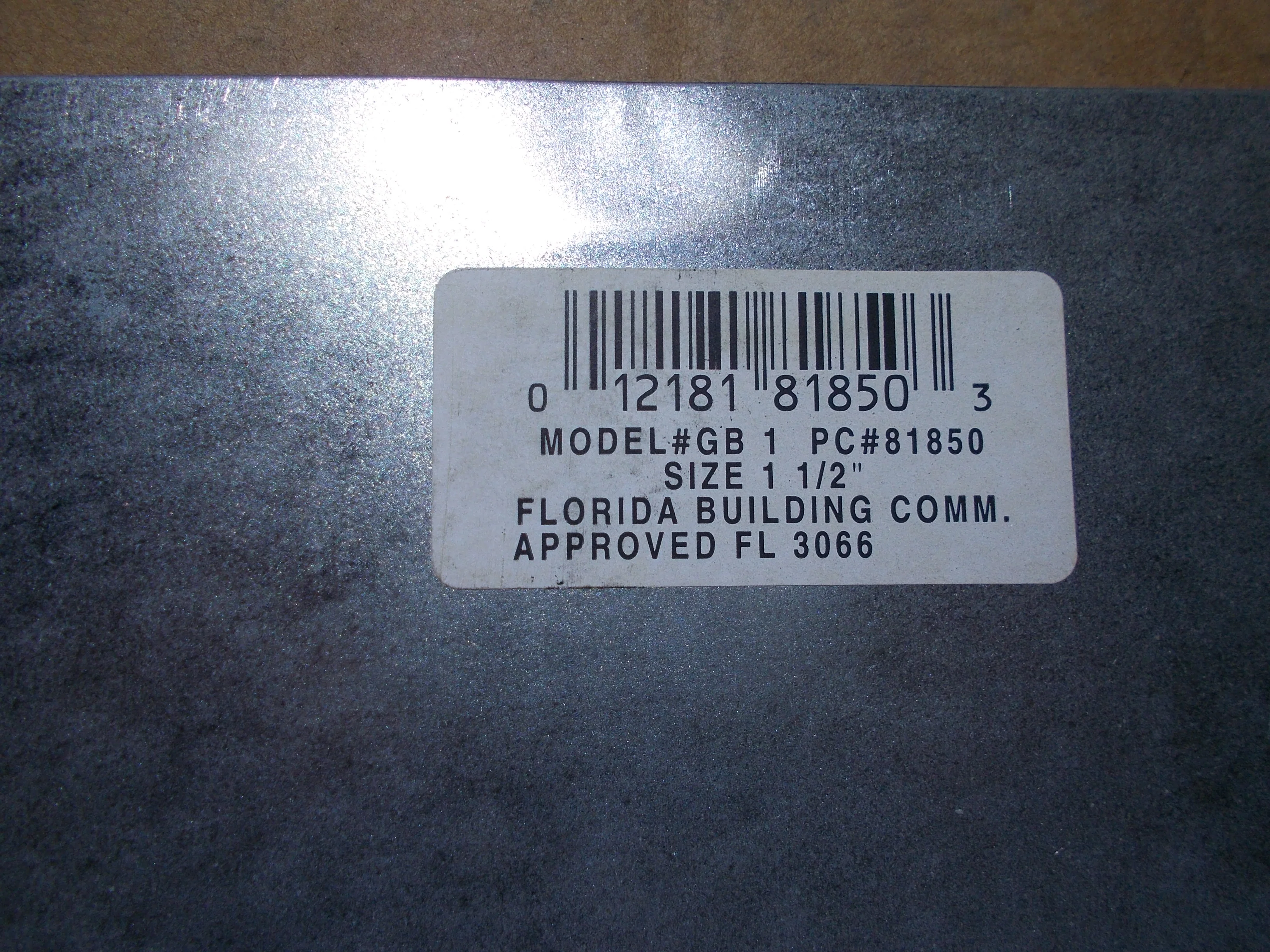 1 1/4"-1 1/2" GALVANIZED STEEL BASE ROOF FLASHING - Image 5
