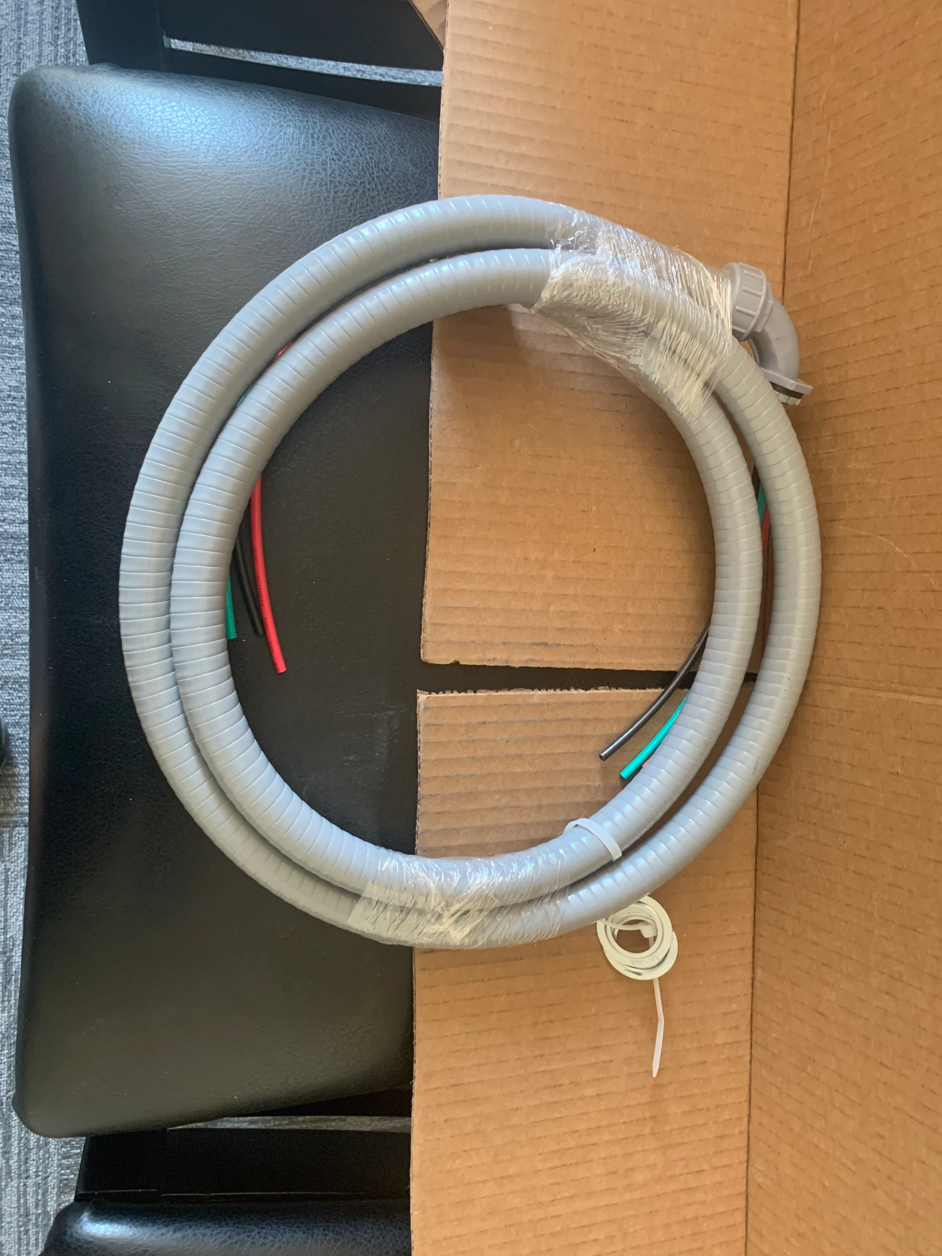 1/2" X 6' Electrical Whip with 60A 240V Non-Fused 3-Wire Disconnect and 32x32x2" Black Equipment Pad - Image 7