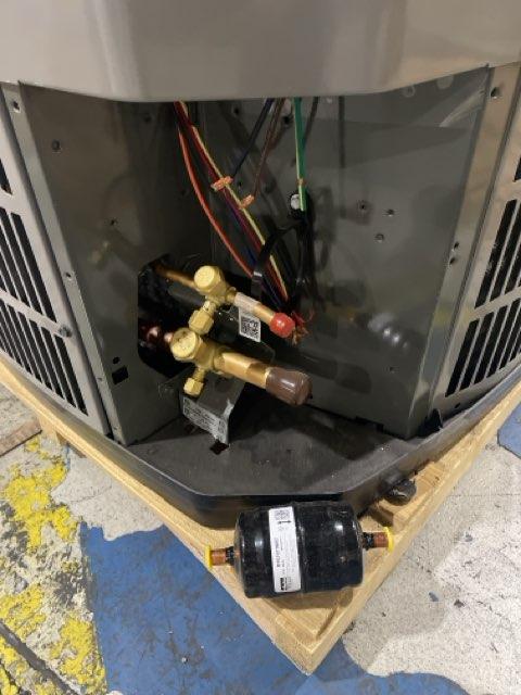 1.5 Ton Single-Stage Split-System Heat Pump 208-230/60/1 R410A 15 SEER - Image 3