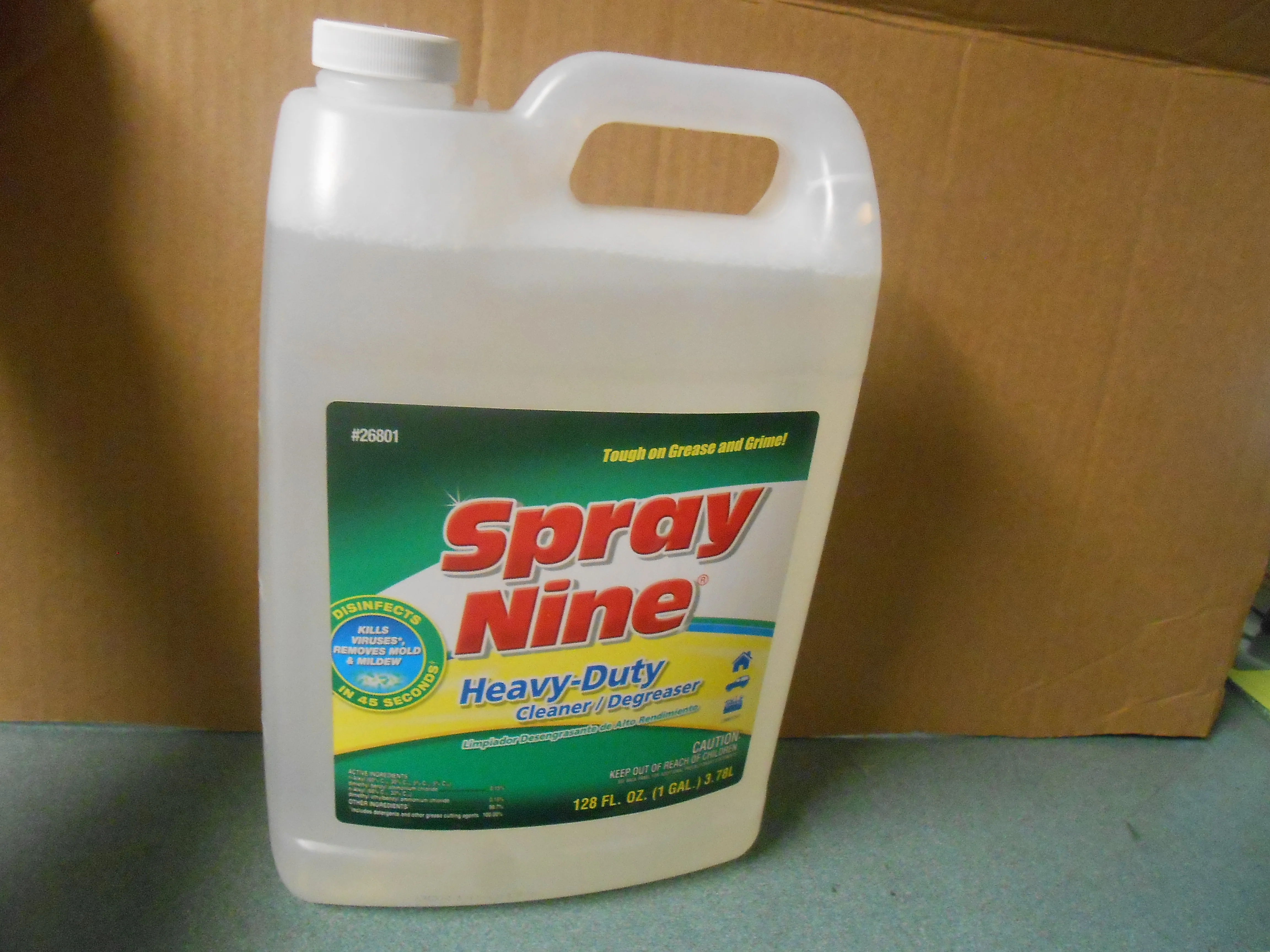 1 GALLON SPRAY NINE HEAVY DUTY CLEANER AND DEGREASER - Image 3