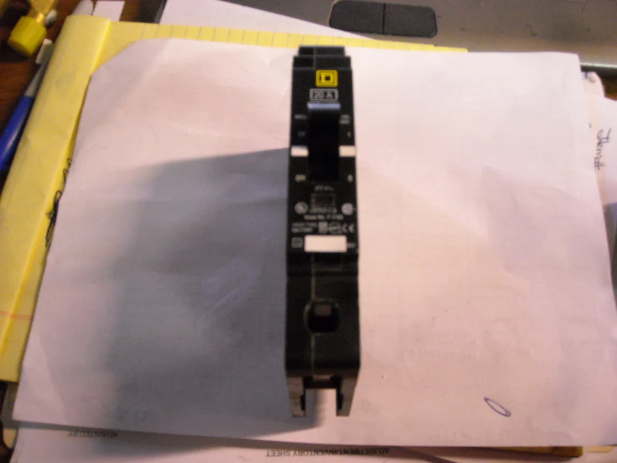 1 Pole 20 Amp Circuit Breaker - Image 4