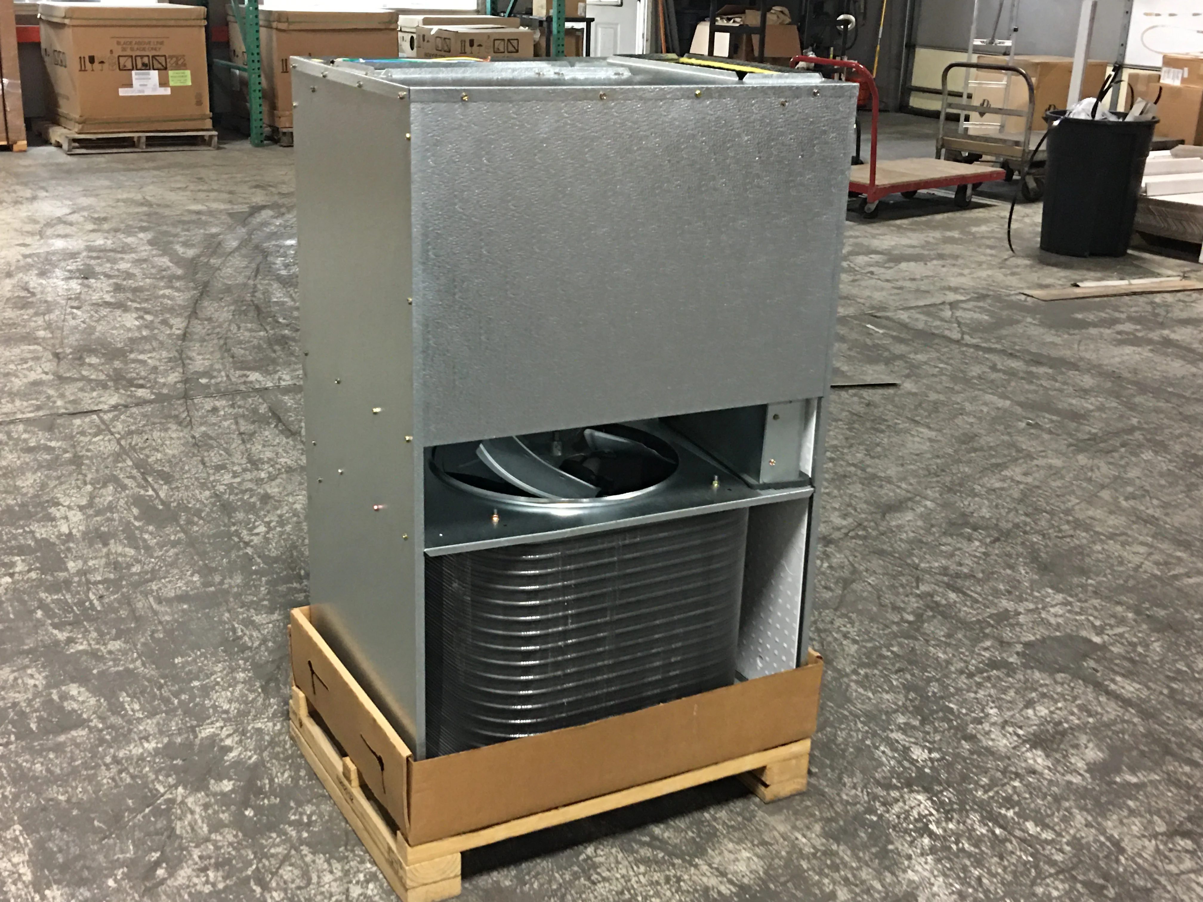 1 Ton Magic Pak Air Conditioning Packaged Unit with 3 KW Electric Heat; 11 EER, 208-230/60/1, R410A - Image 3