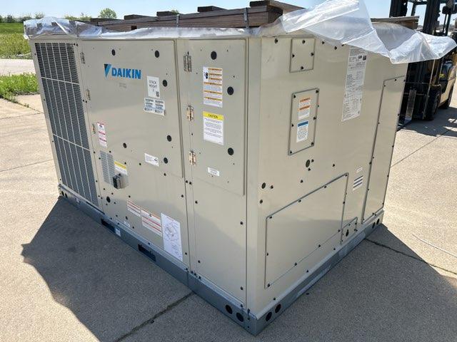 10 Ton Two-Stage Convertible Natural Gas/Electric Packaged Unit, 11.2 EER, 208-230/60/3, R410A - Image 2