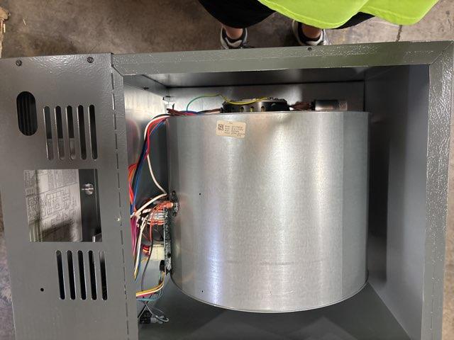 100,000 BTU Single-Stage Downflow PSC Multi Speed Gas Furnace 80% AFUE 115/60/1 CFM: 2000 - Image 5