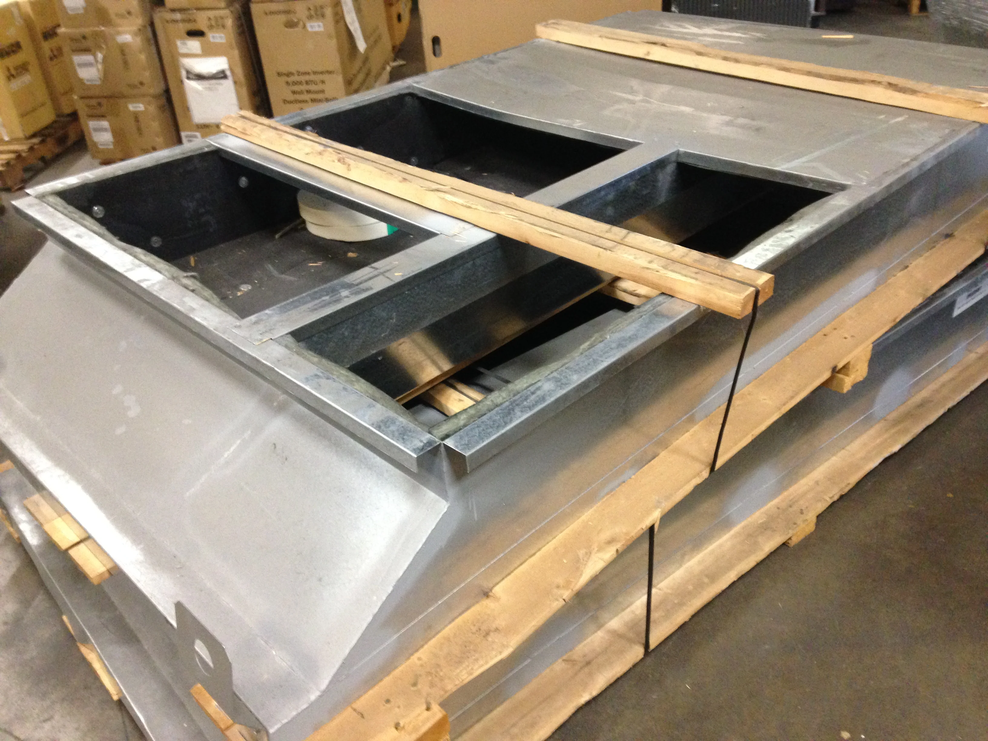 11" High Roof Curb Adapter with Duct Transition - Image 5