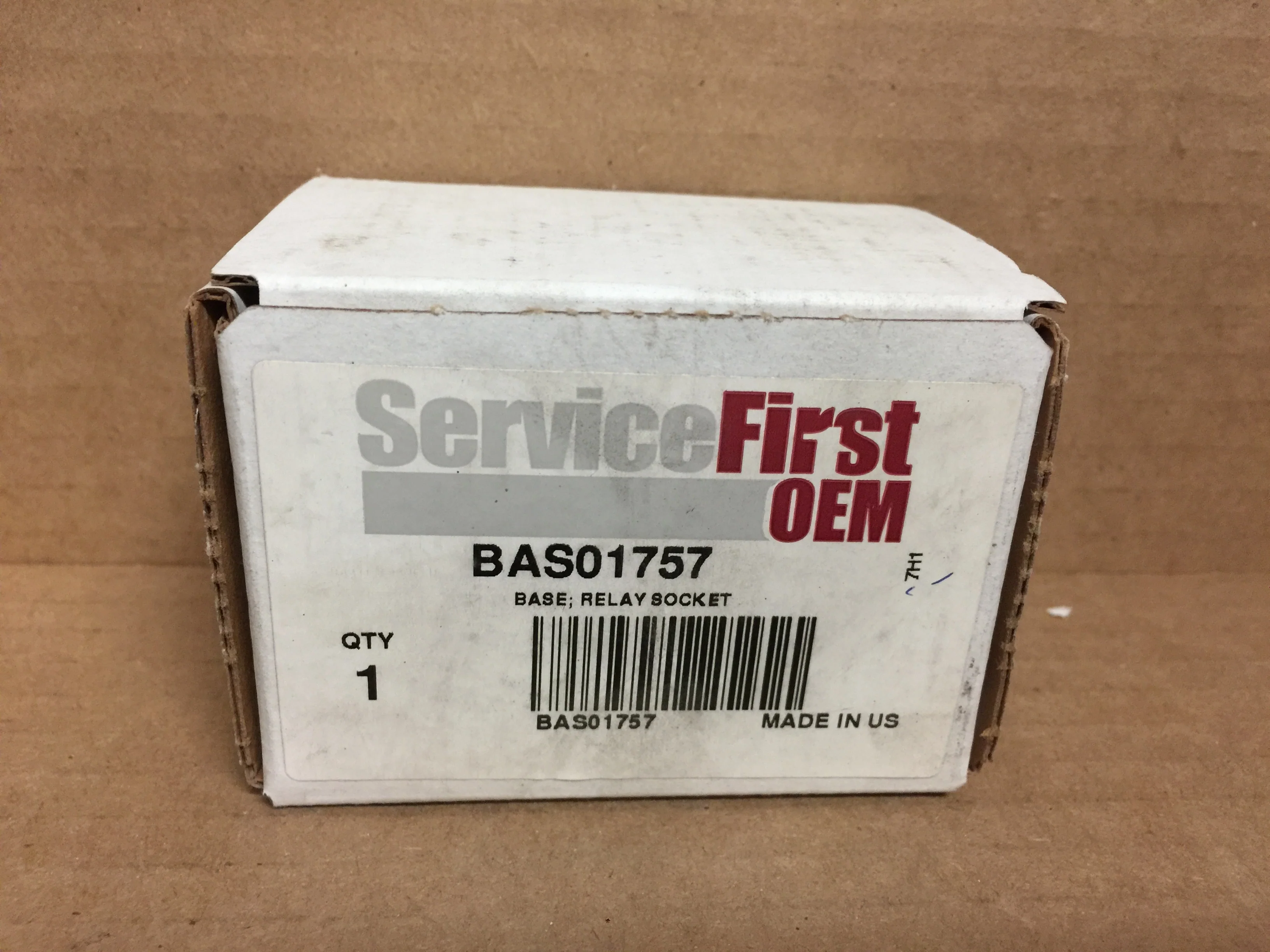 11 Pin Relay Socket - Image 4