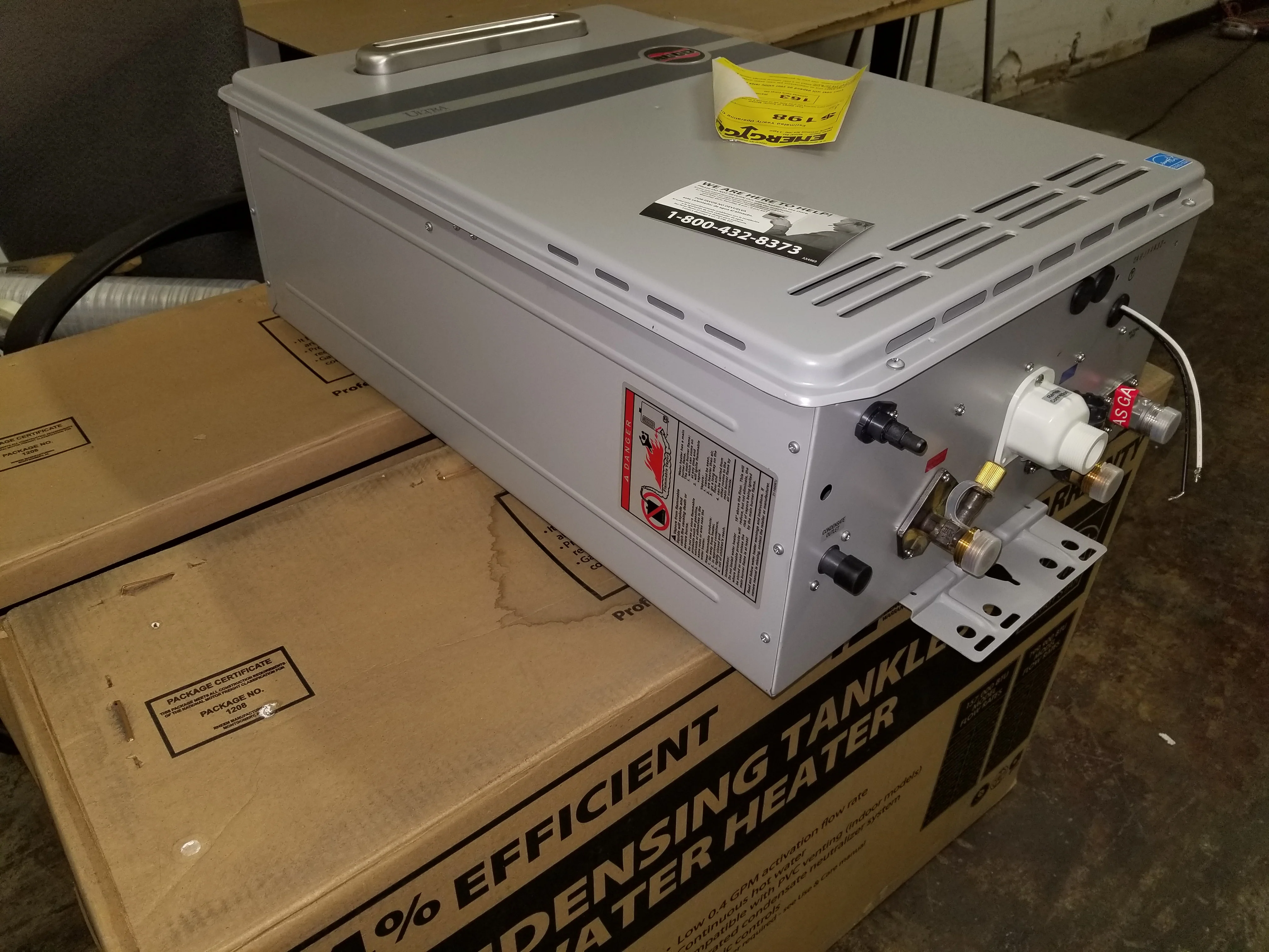 157,000 BTU/Hr Ultra Hi Eff Cond Tankless Low Nox Gas Water Heater - Image 2