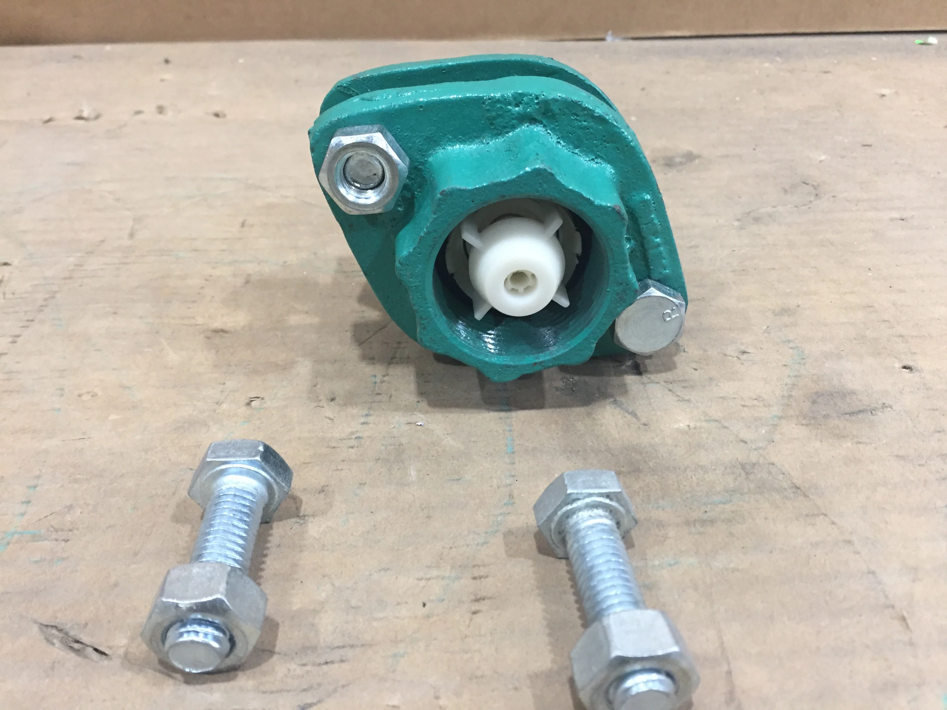 1-1/4" Cast Iron Check Flange Set - Image 2