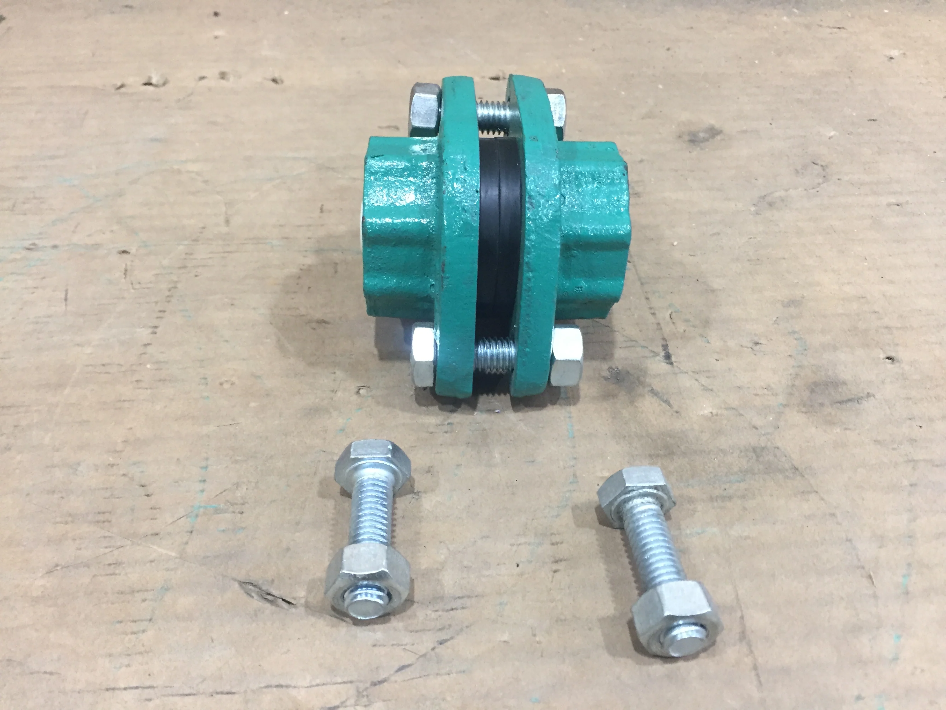 1-1/4" Cast Iron Check Flange Set - Image 3