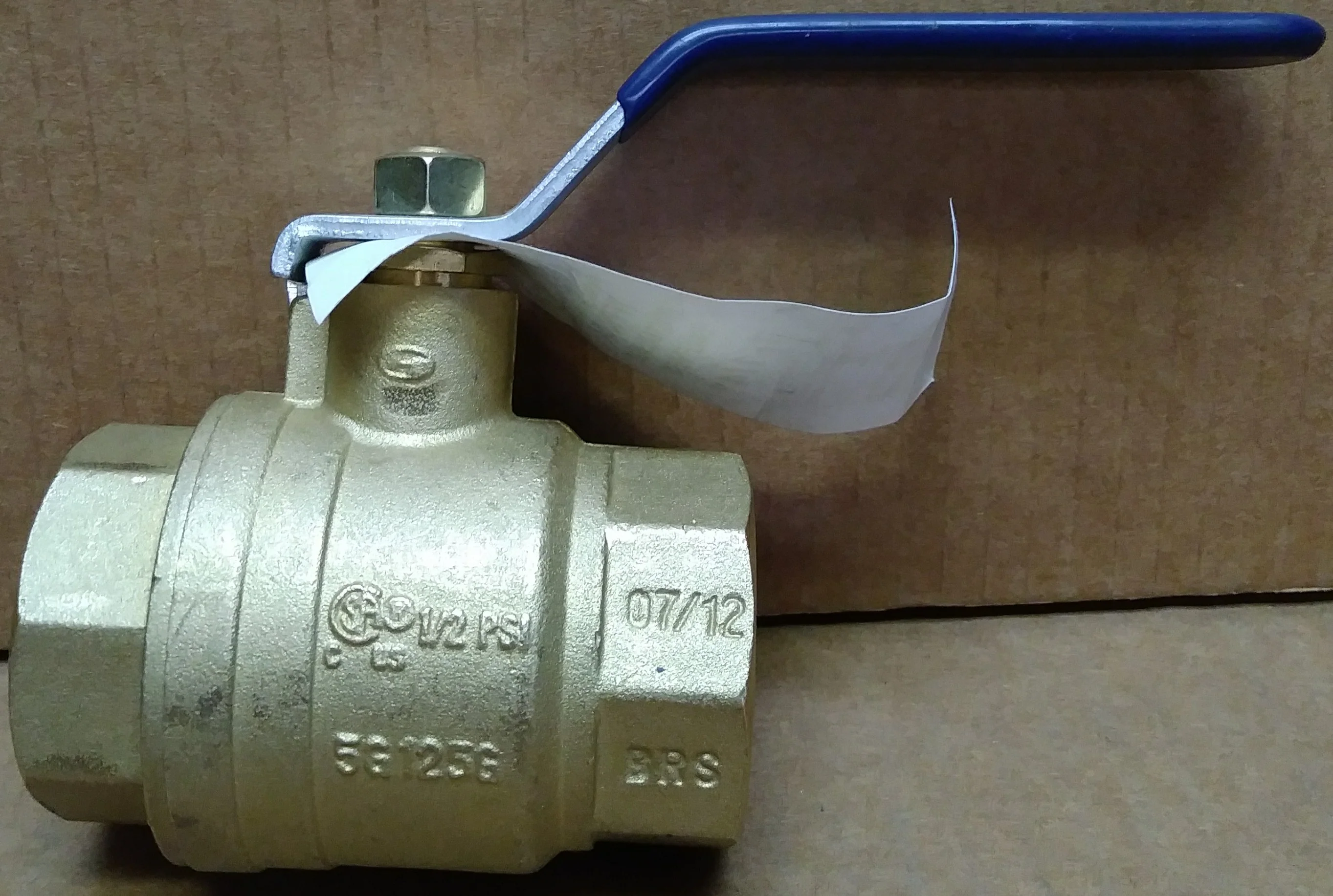 1-1/4" FPT Brass Ball Valve - Image 2