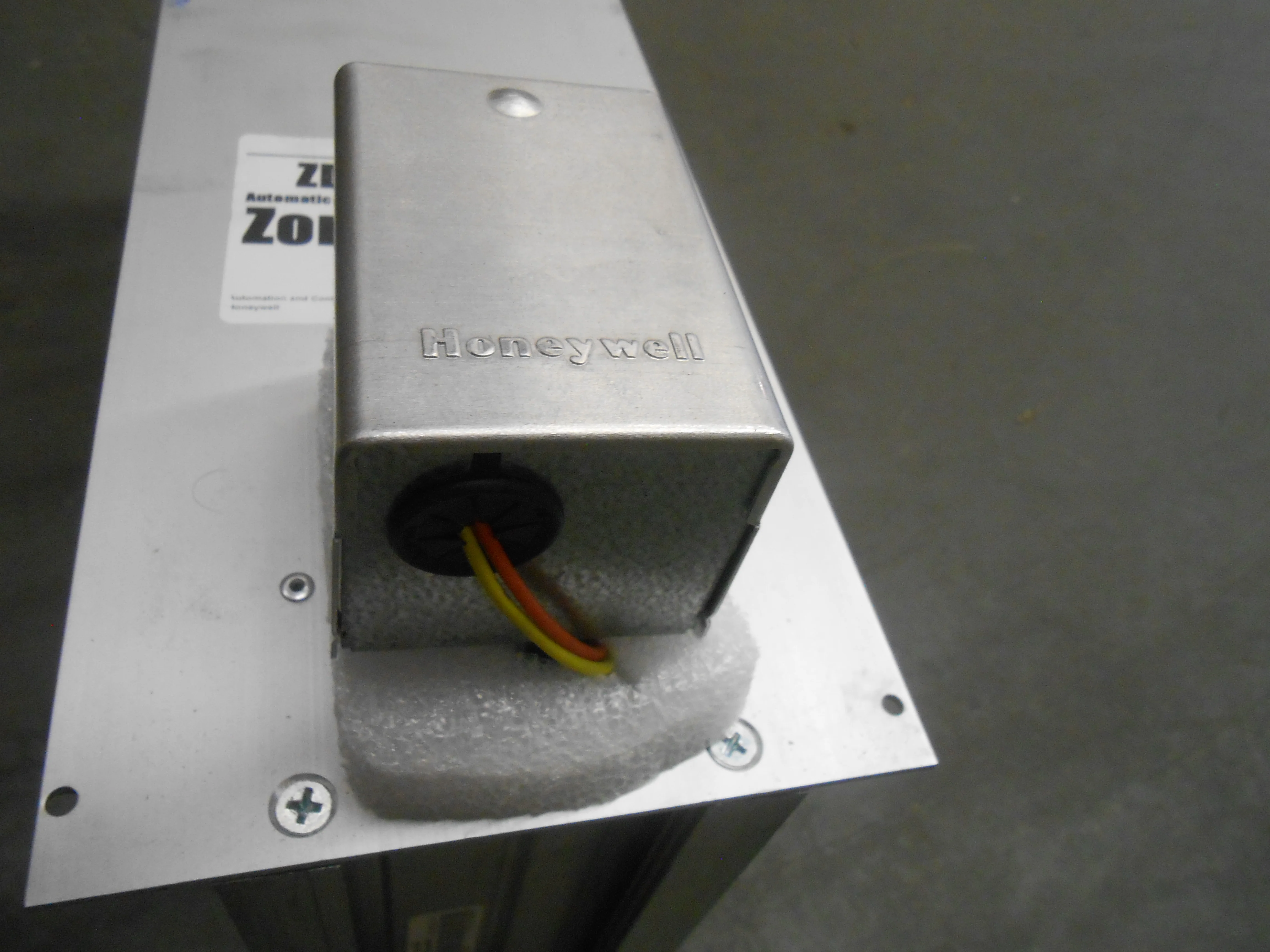 12" X 24" Automatic Rectangular Damper - Image 3