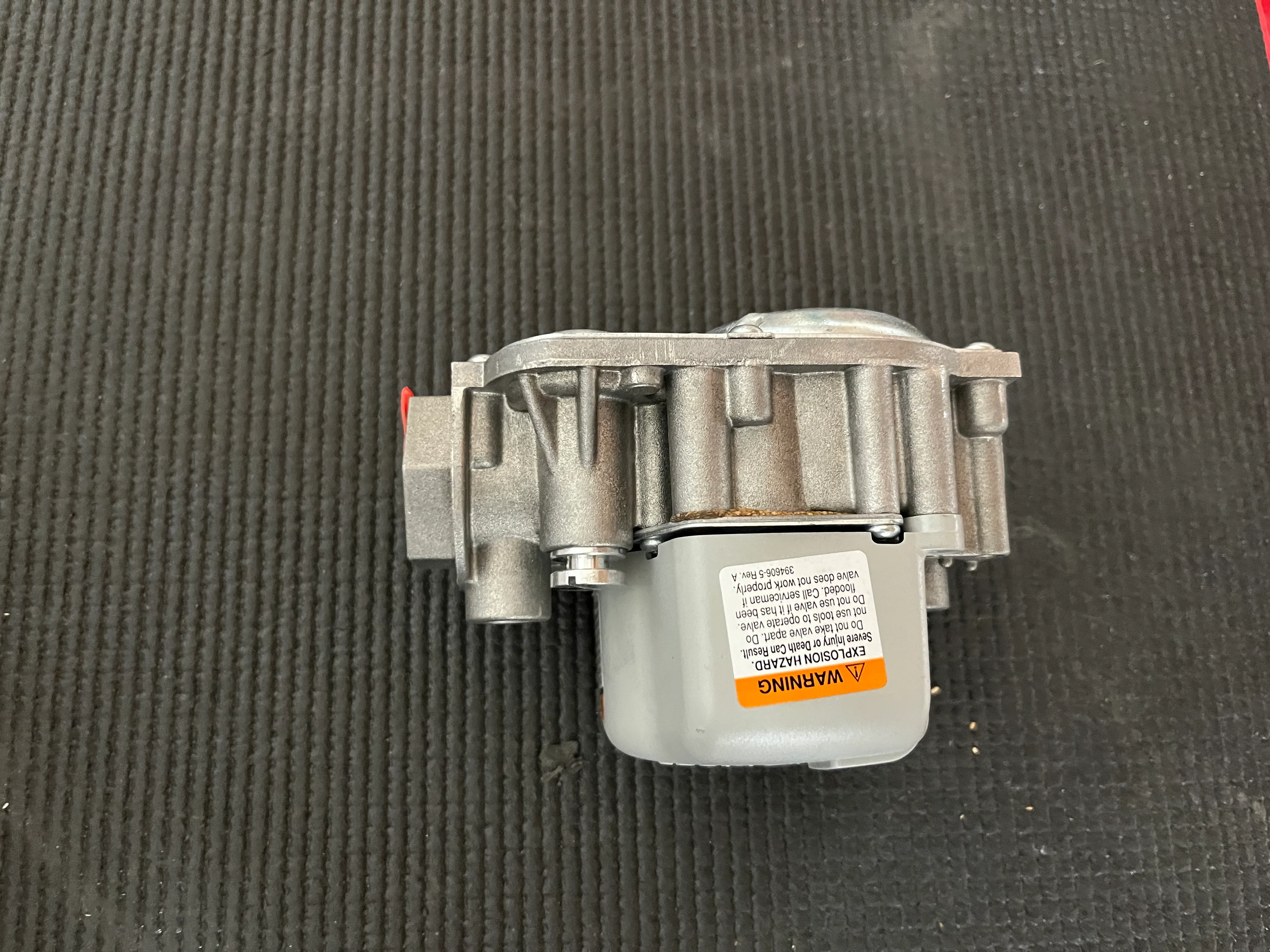 1/2" 24V DIRECT IGNITION GAS VALVE - Image 3