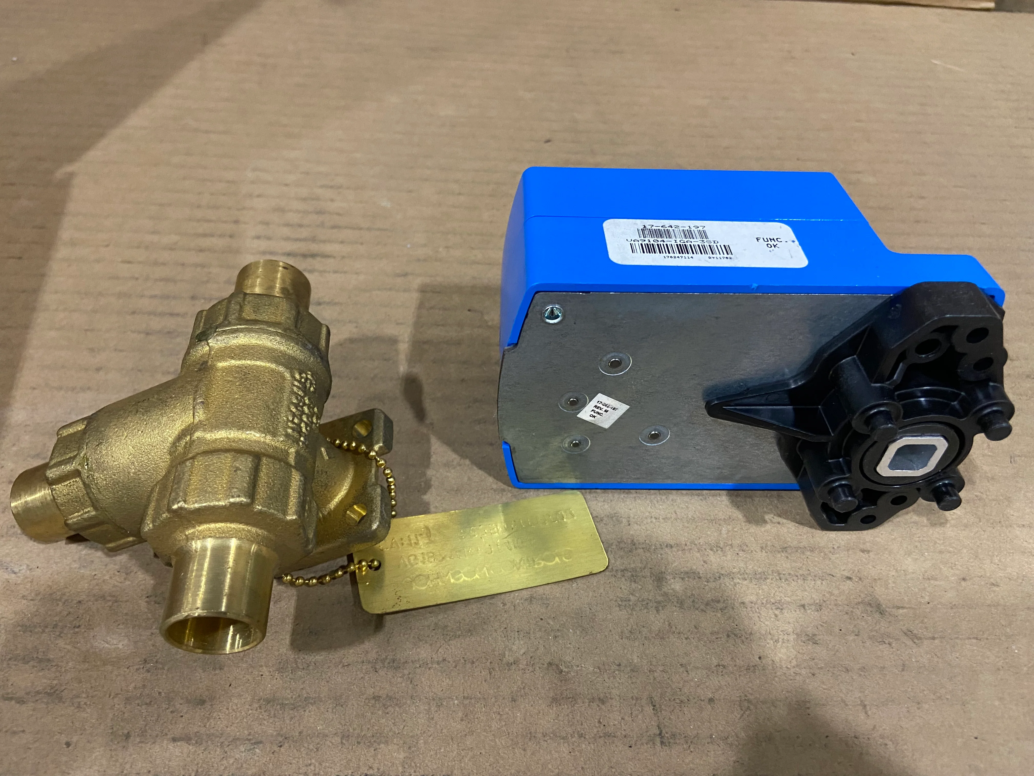 1/2" 3-Way Ball Valve with Non-Spring Return Actuator - Image 3