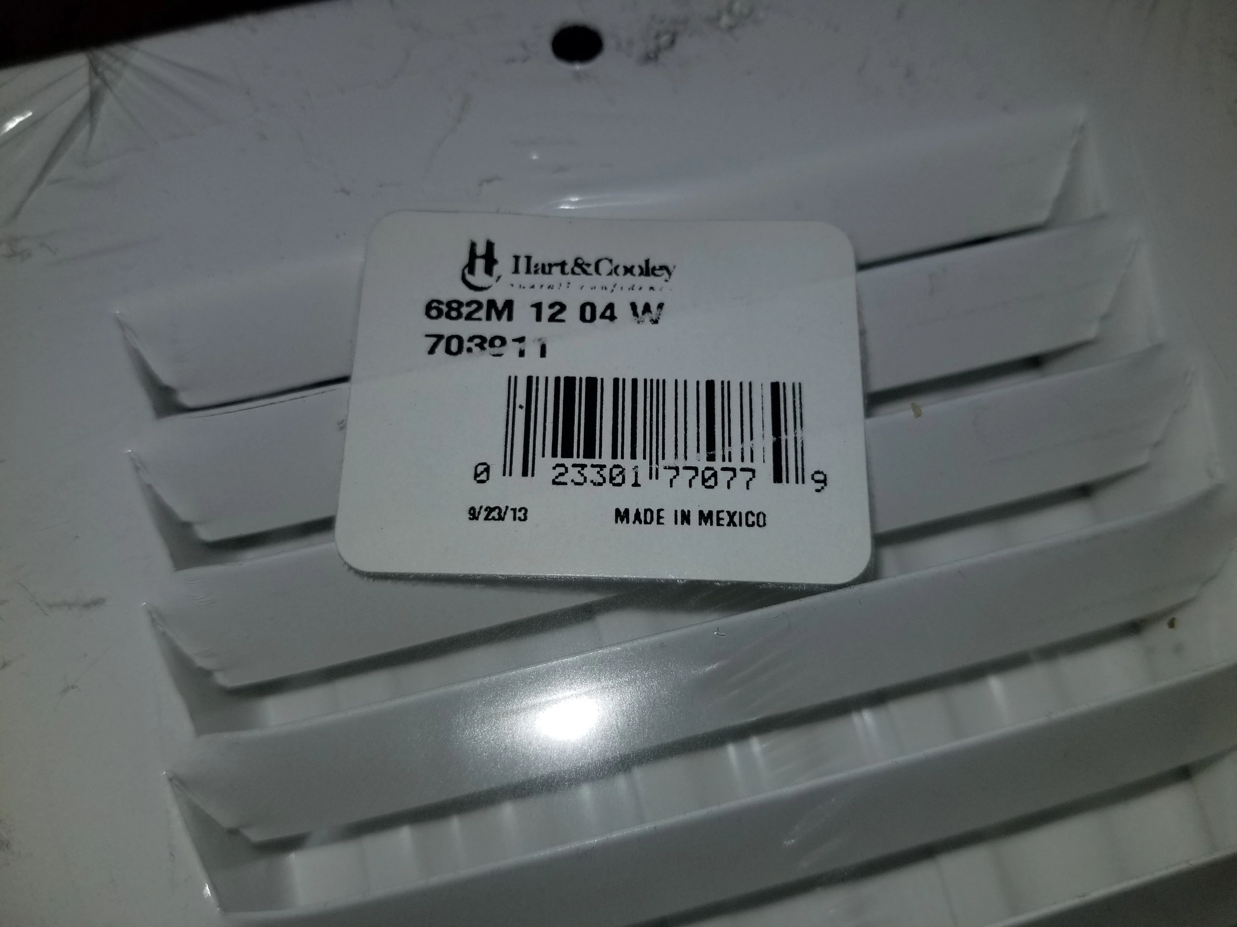 12" X 4" Steel 2-Way Curved Blade Sidewall Register w/Multi-Louver Damper - Image 3