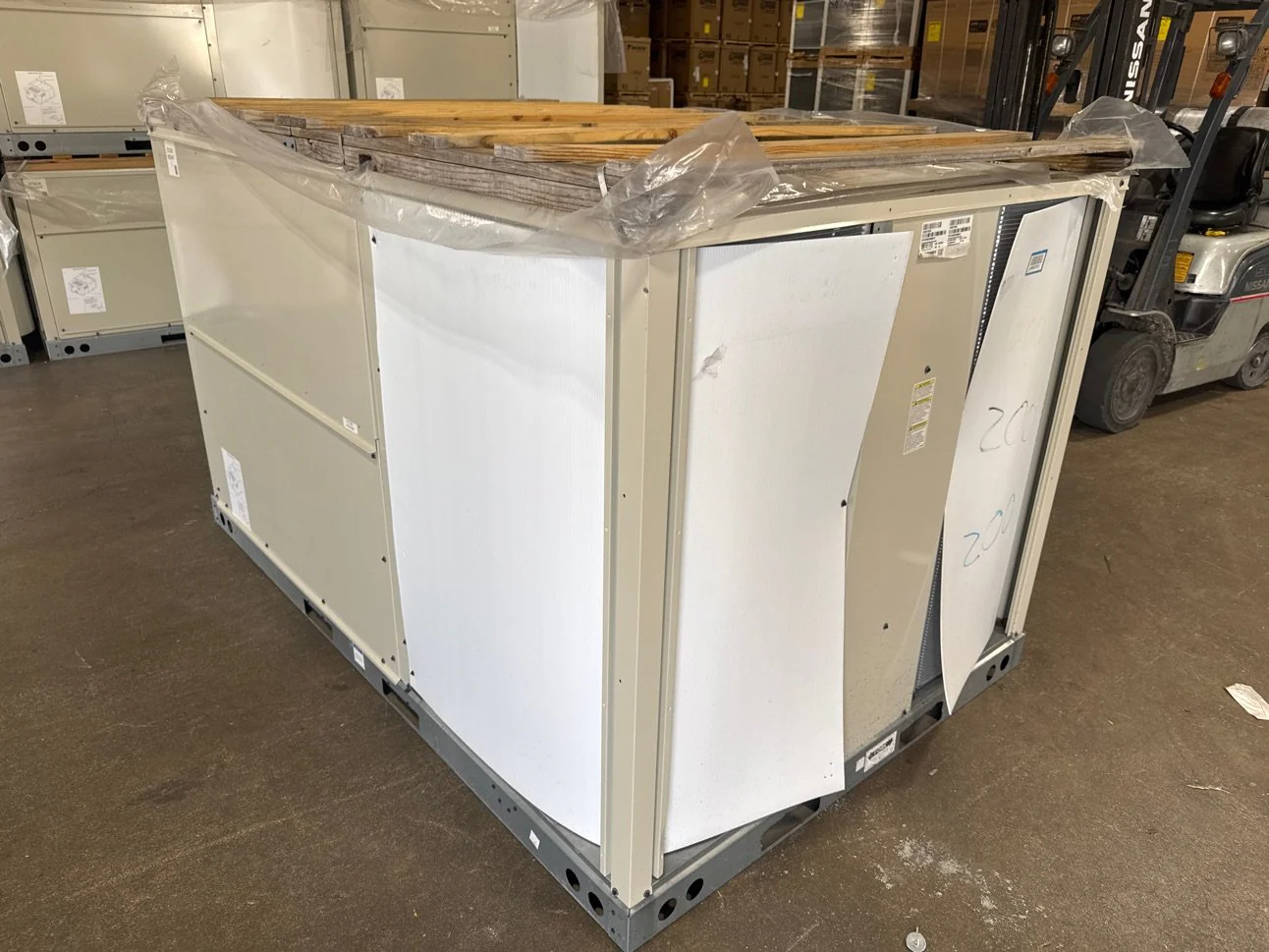 12.5 Ton Two-Stage Convertible Natural Gas/Electric Packaged Unit, 11 EER, 460/60/3, R410A - Image 2