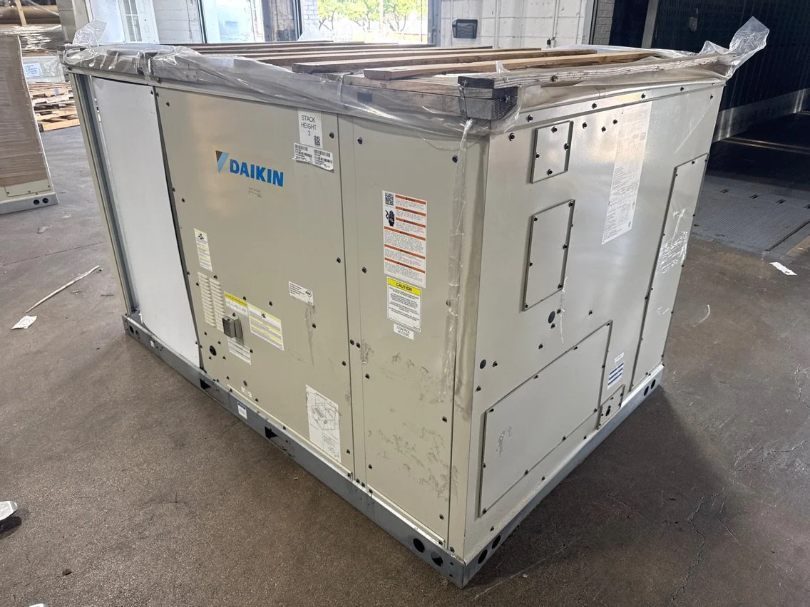12.5 Ton Two-Stage Convertible Natural Gas/Electric Packaged Unit, 11 EER, 460/60/3, R410A - Image 3