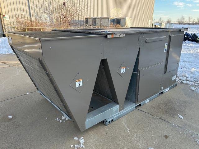 12.5 Ton Two-Stage Convertible Packaged H/P Unit W/ 24KW Heat, 10.6 EER, 460/60/3, R410A - Image 4