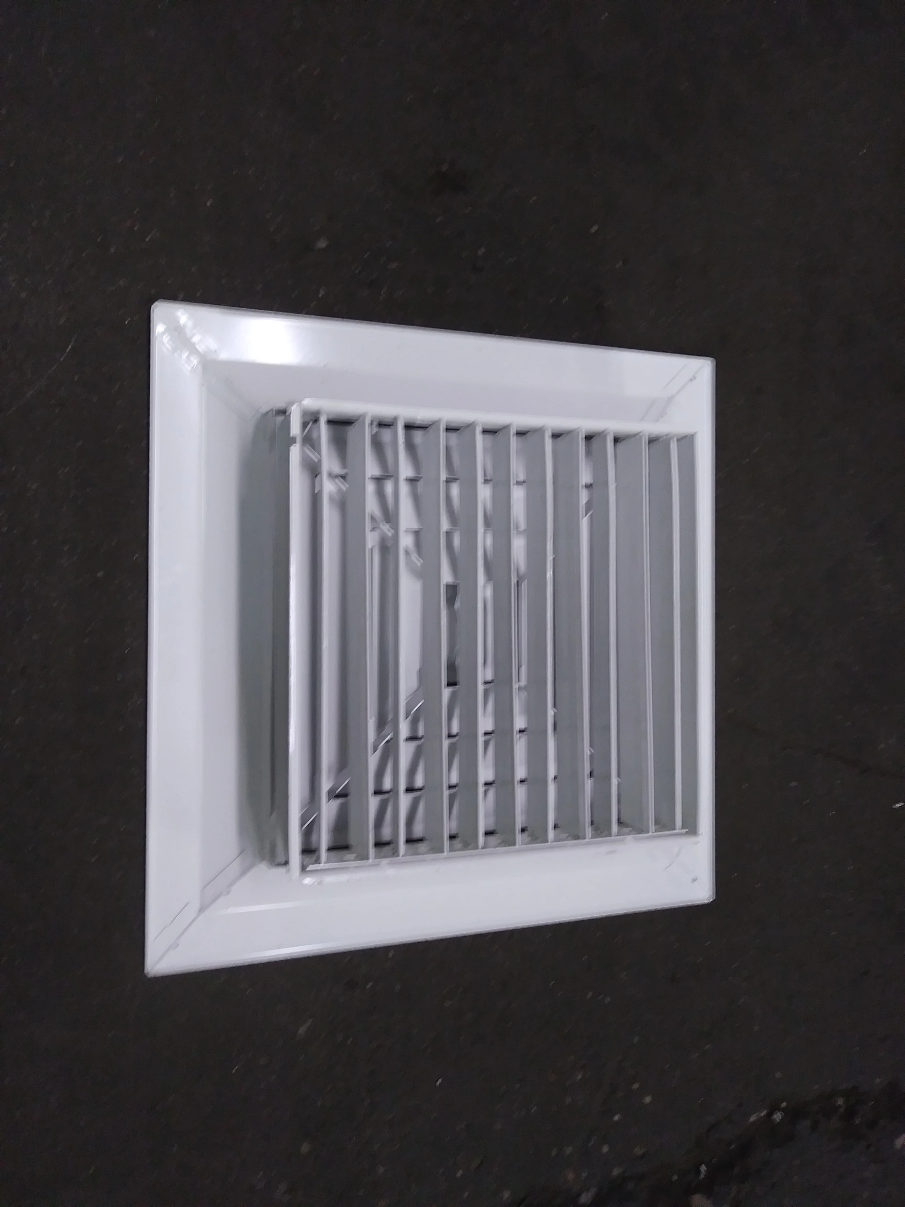 12" X 12" STEEL/WHITE LOUVERED CEILING DIFFUSER W/OBD - Image 2