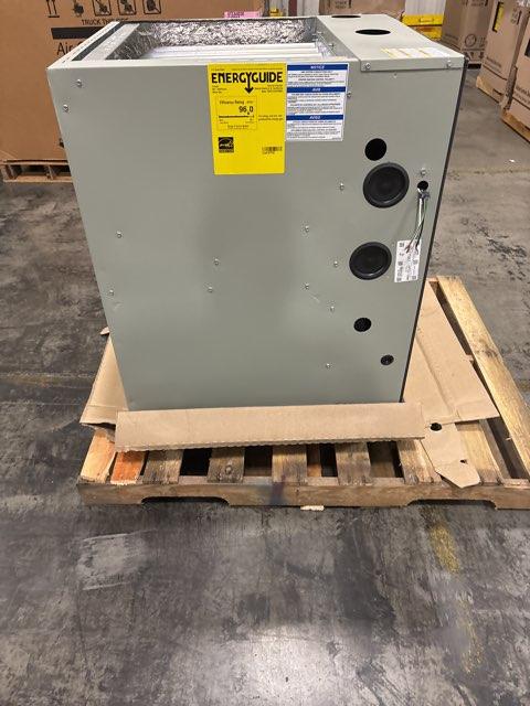 120,000 BTU Two-Stage Upflow/Horizontal PSC Variable Speed Gas Furnace 96% AFUE 120/60/1 CFM: 1985 - Image 4