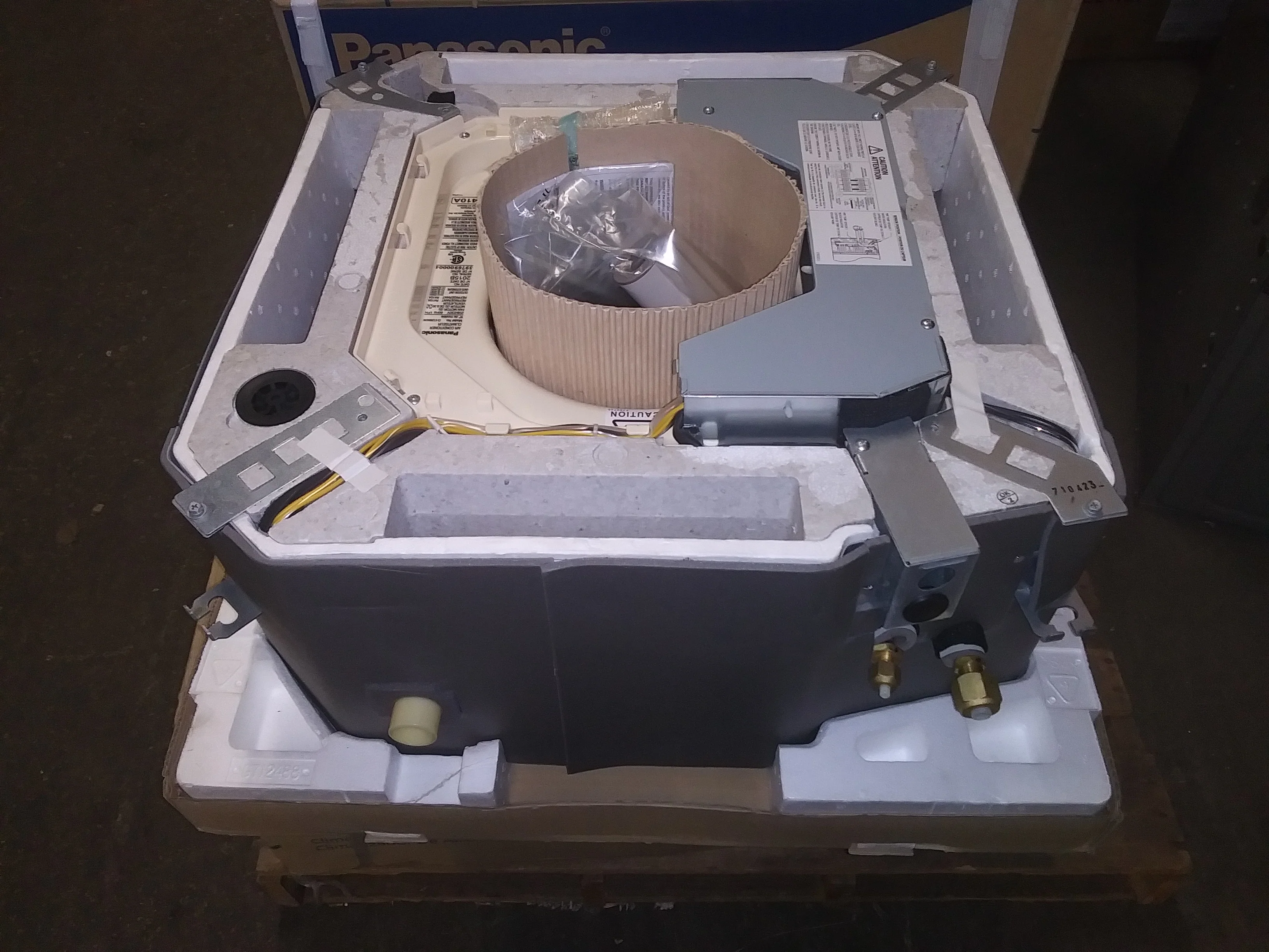12,000 Btu 4-Way Recessed ID Mini-Split Ceiling -Recessed Heat Pump , 208-230/60/1 R-410A 225 Seer - Image 2