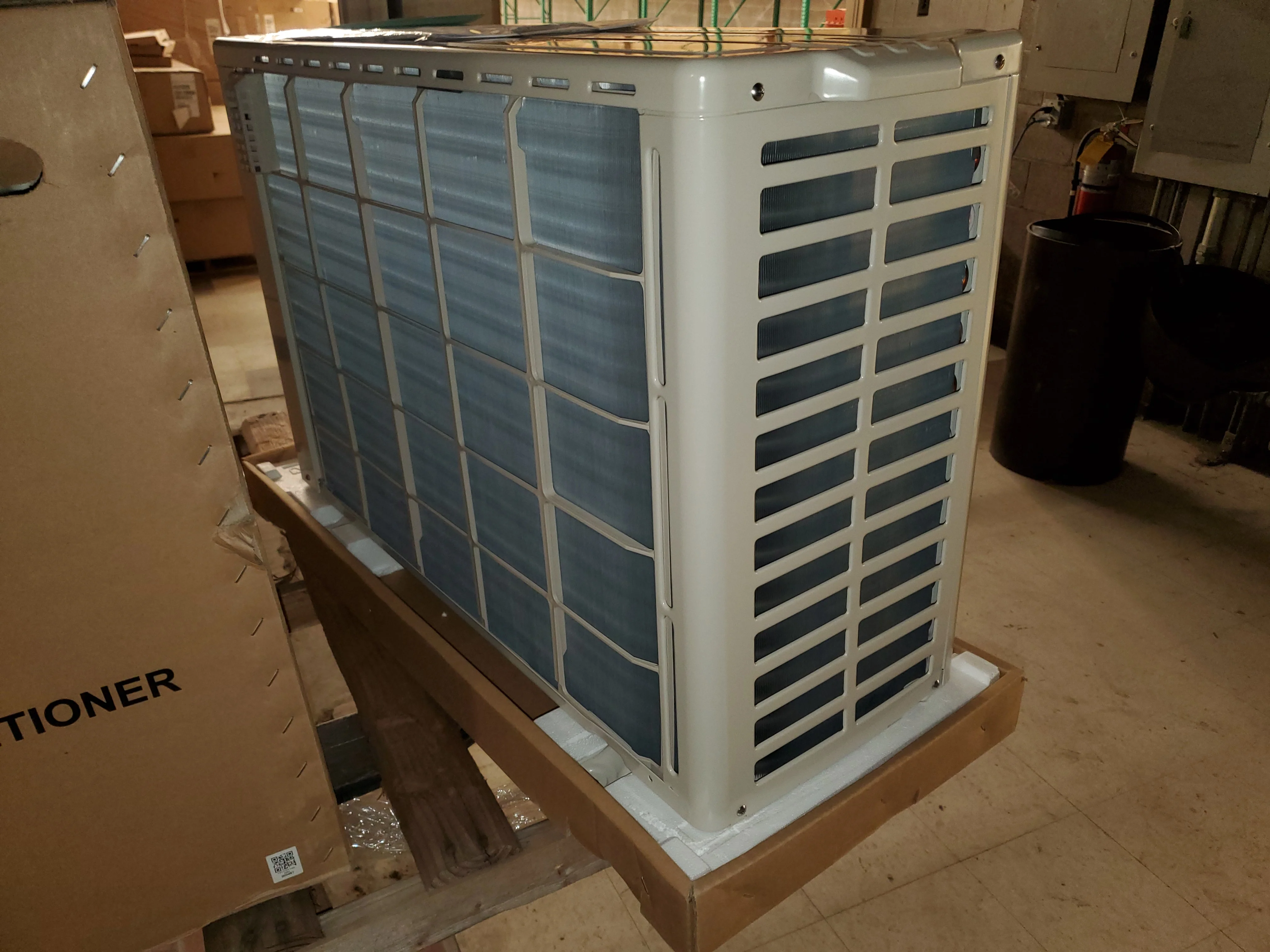 12,000 BTU Classic Plus Series Single-Zone Inverter Outdoor Mini-Split Heat Pump Unit - Image 3