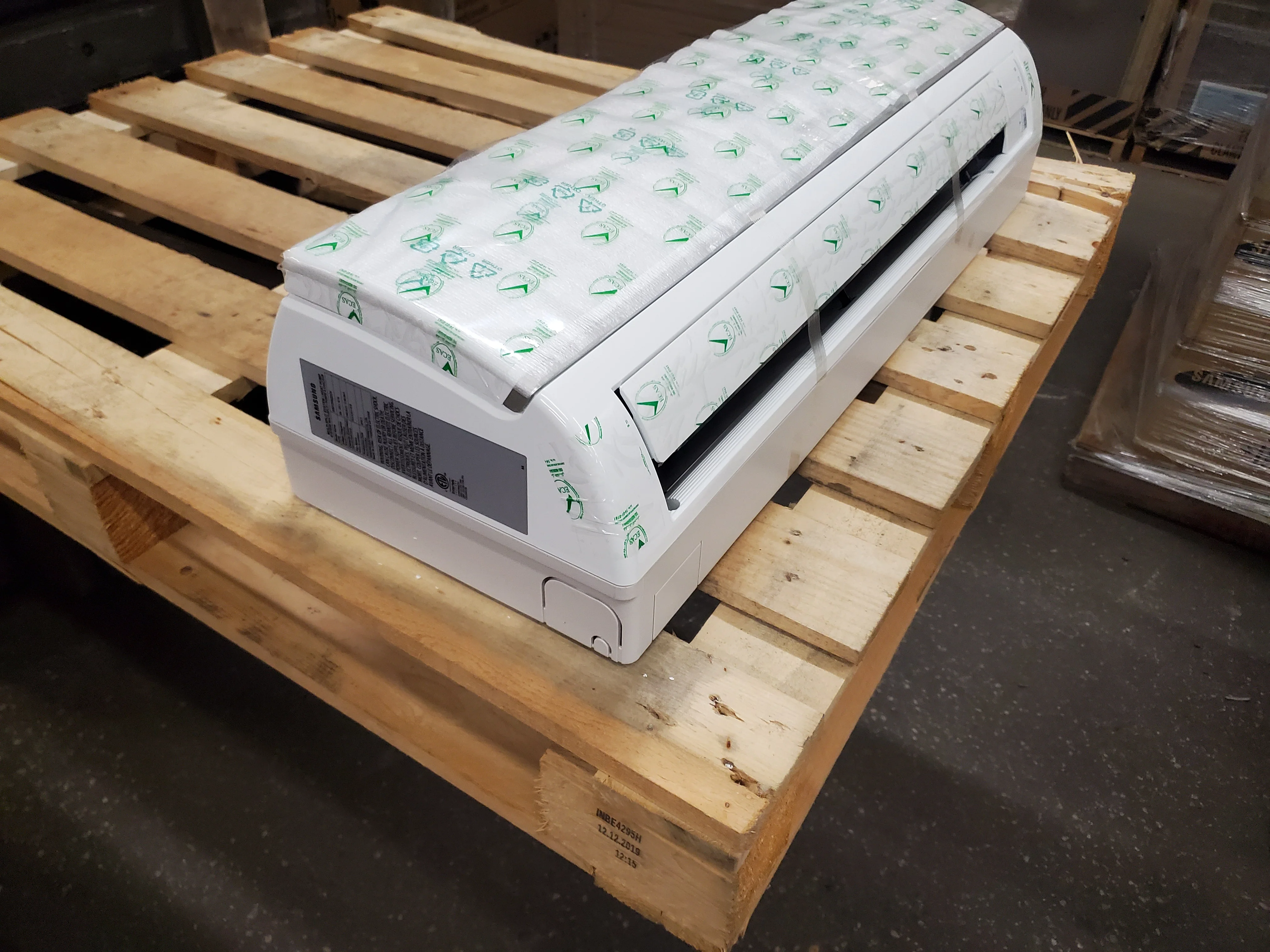 12,000 BTU DVM "S" Series Single Zone Indoor Mini-Split Heat Pump - Image 3