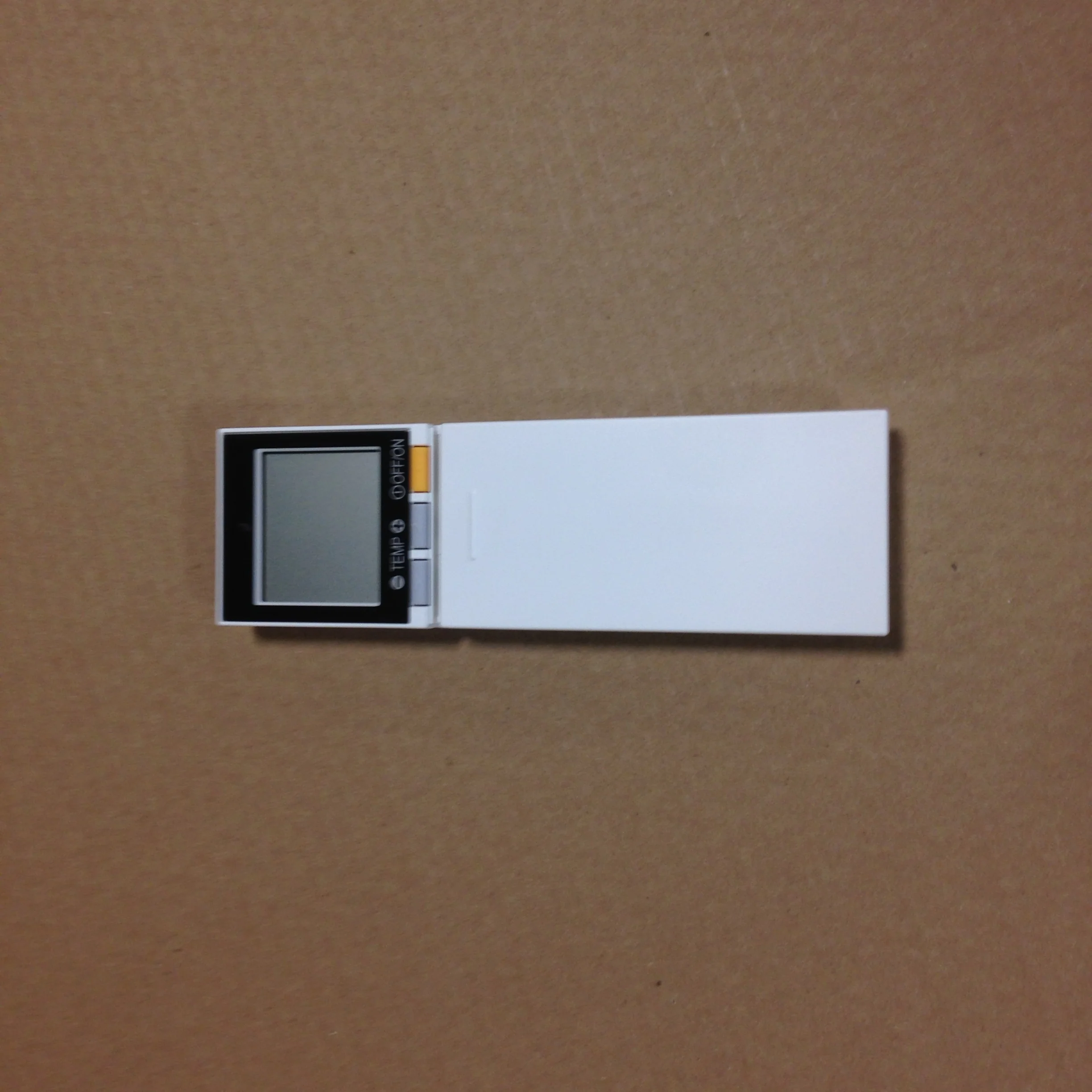 12,000 BTU Floor Mnt Single Zone Hyper Heat Heat Pump ID, 208-230/60/1, R-410A - Image 5