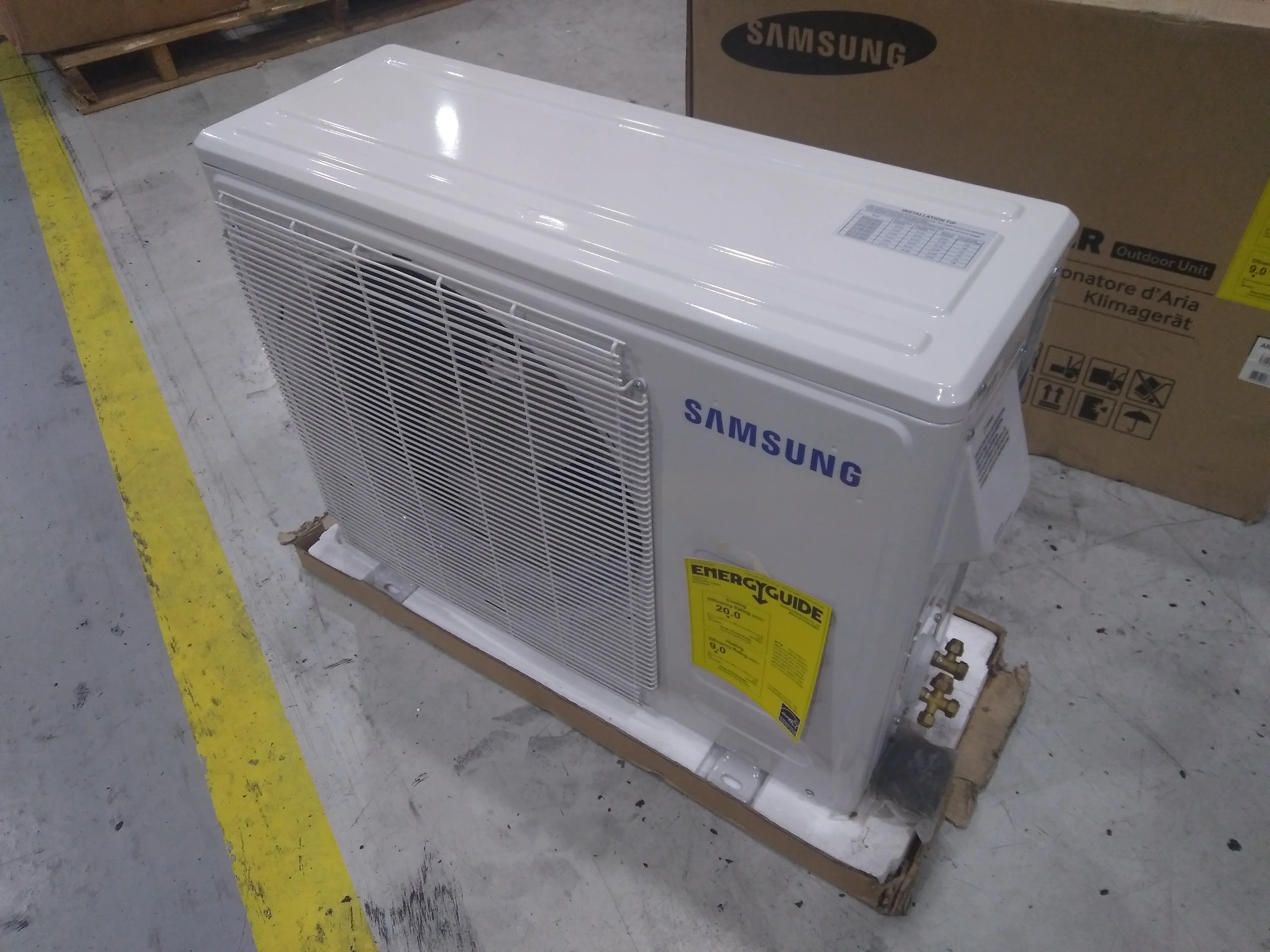 12,000 BTU Novus Series Single Zone Outdoor Mini-Split Heat Pump 115/60/1 20 Seer R-410A - Image 2