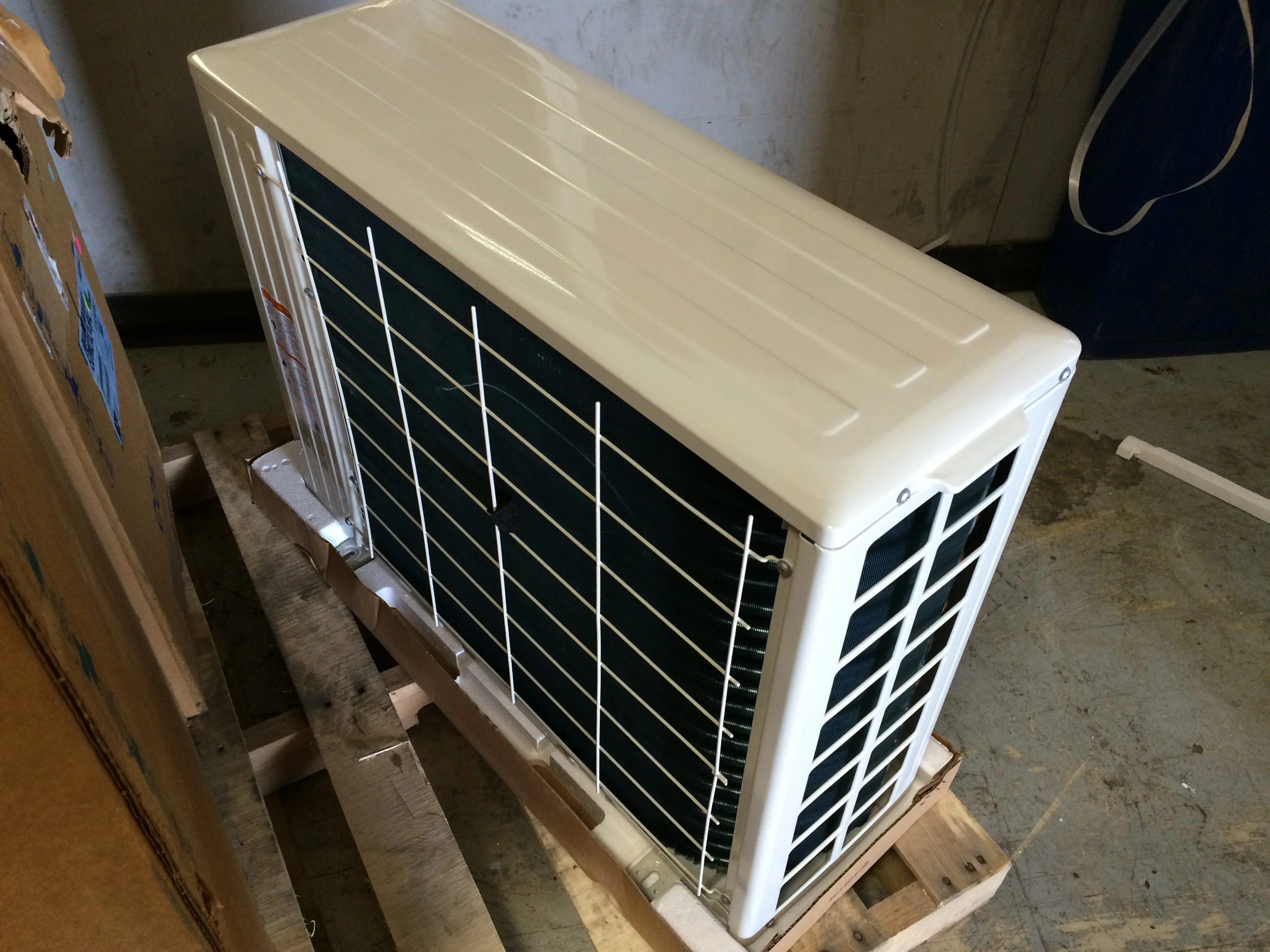 12,000 Btu Outdoor Mini-Split AC Unit 115/60/1 R-410A - Image 5