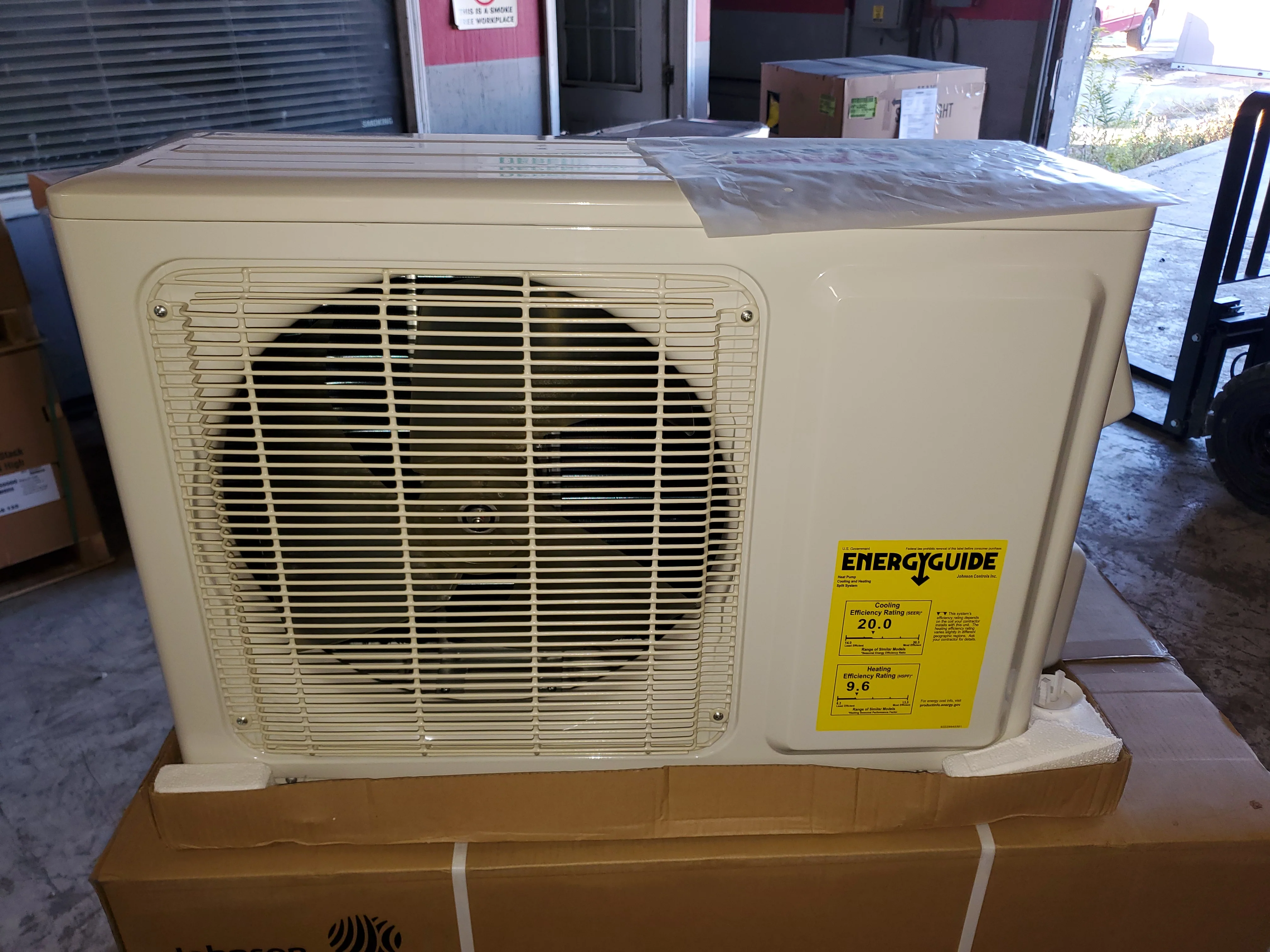 12,000 BTU Single Zone Outdoor Mini-Split Heat Pump Unit, 20 SEER 115/60/1 R-410A - Image 2