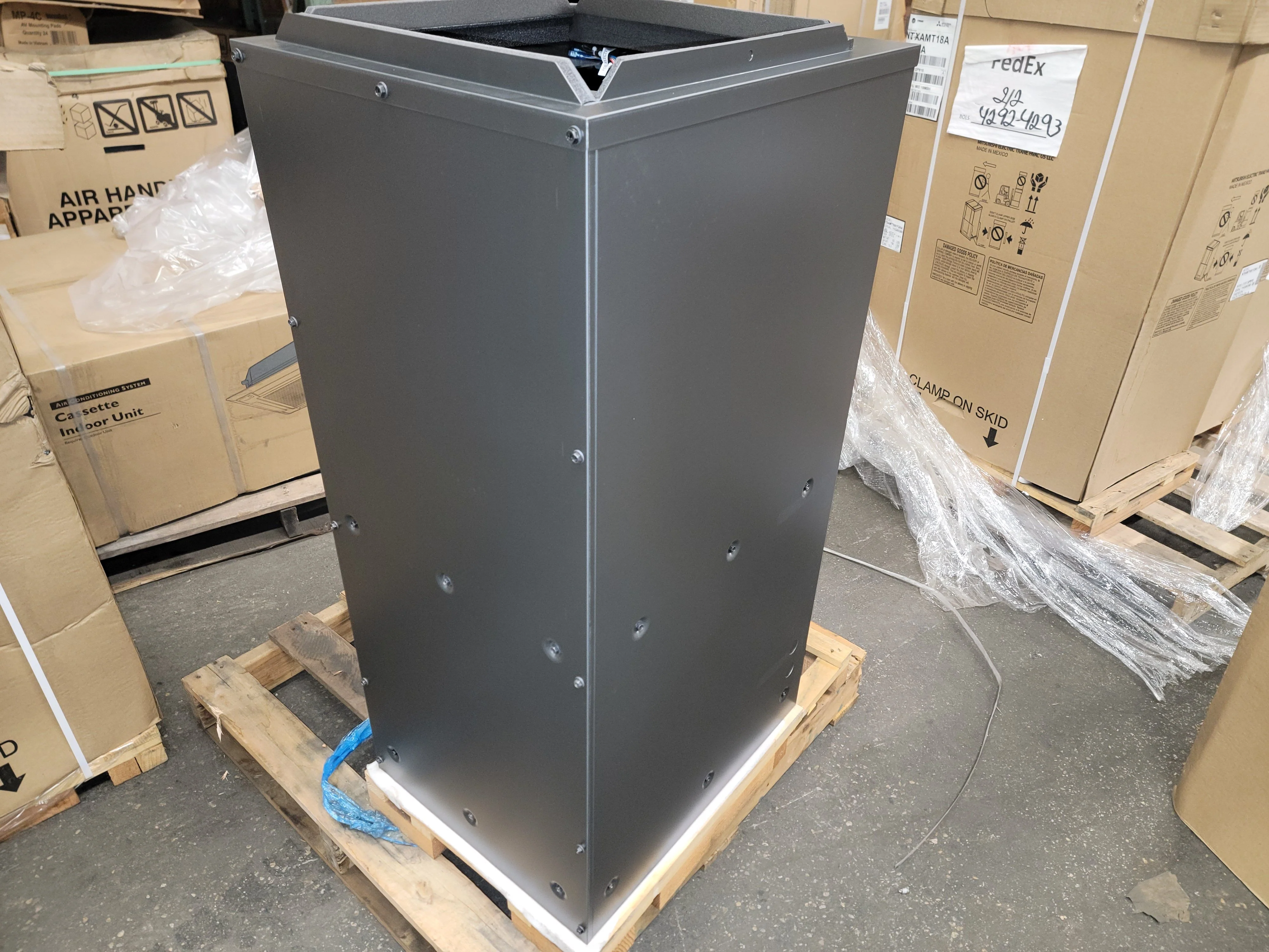 12,000 BTU Single-Zone Ducted Mini-Split Heat Pump Air Handler, 208-230/60/1 R-410A 18 SEER - Image 5