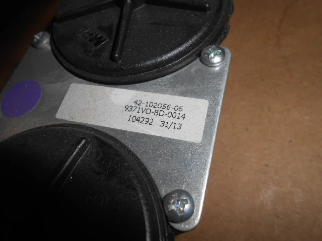 '-1.30 PF & -0.99 PF Dual Pressure Switch - Image 3