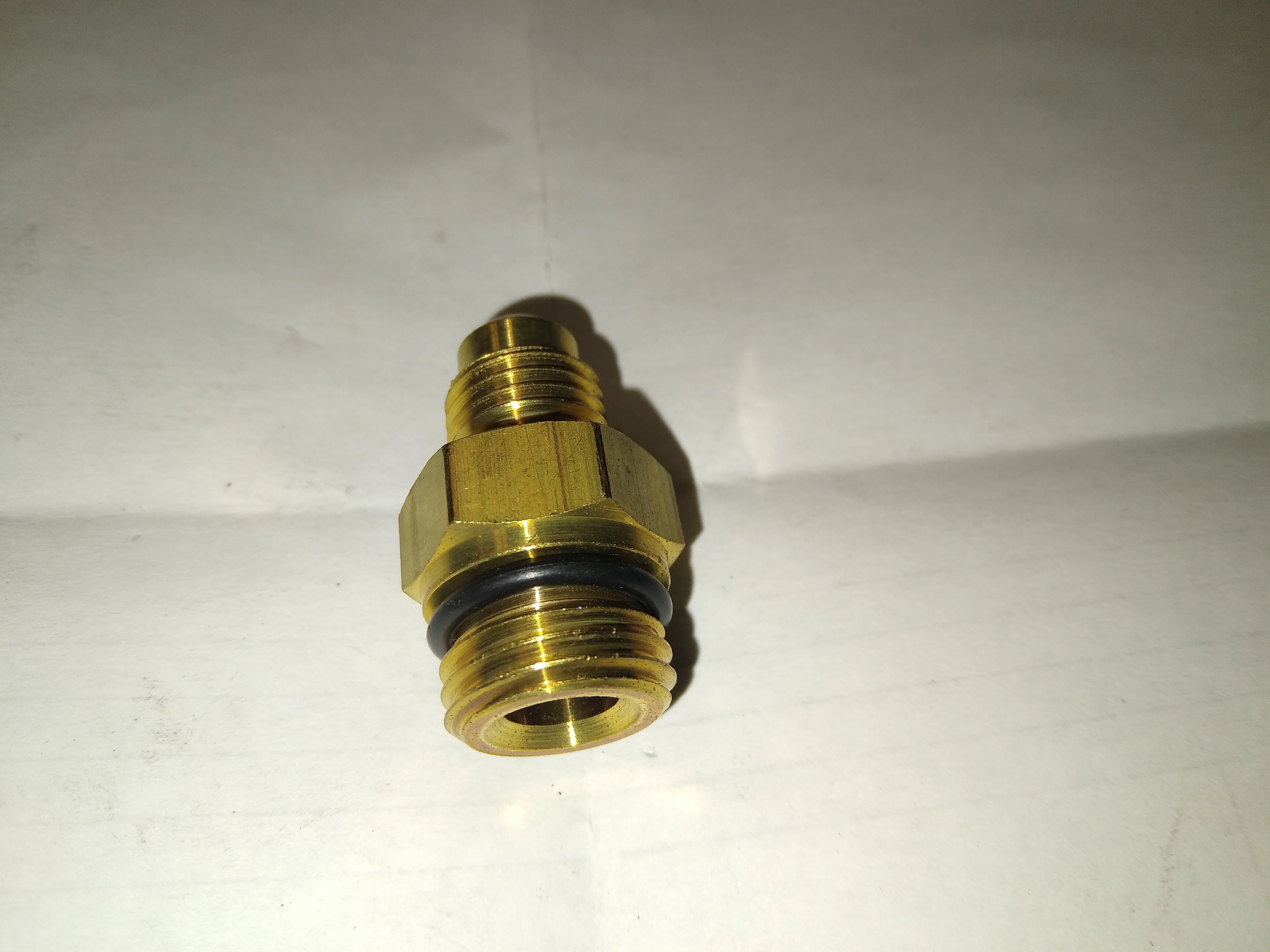 14MM X 1/4" Male Flare Automotive AC Fitting - Image 3