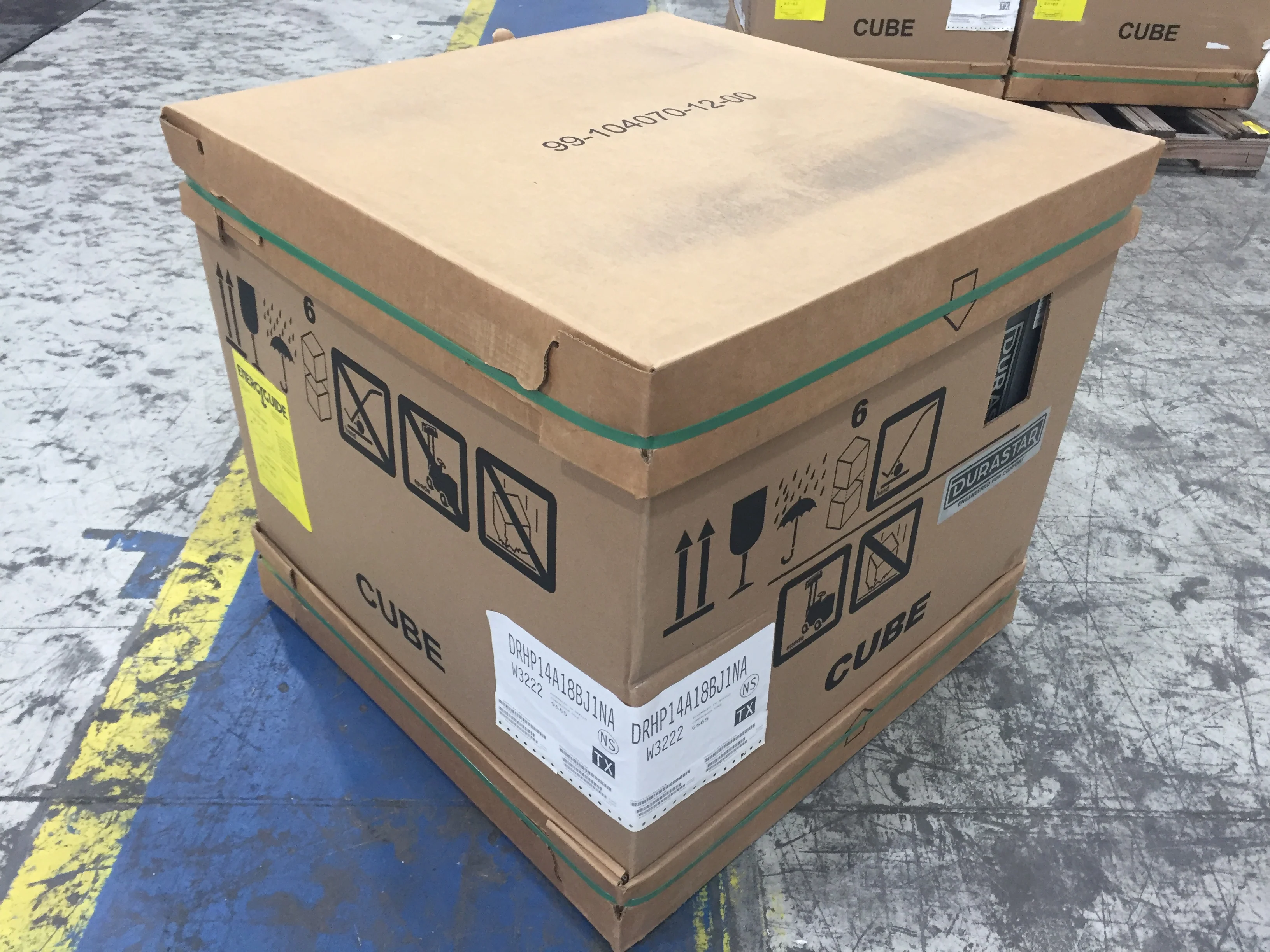 1.5 Ton Split System Heat Pump; 208/230/60/1, R-410A, 14 Seer - Image 7