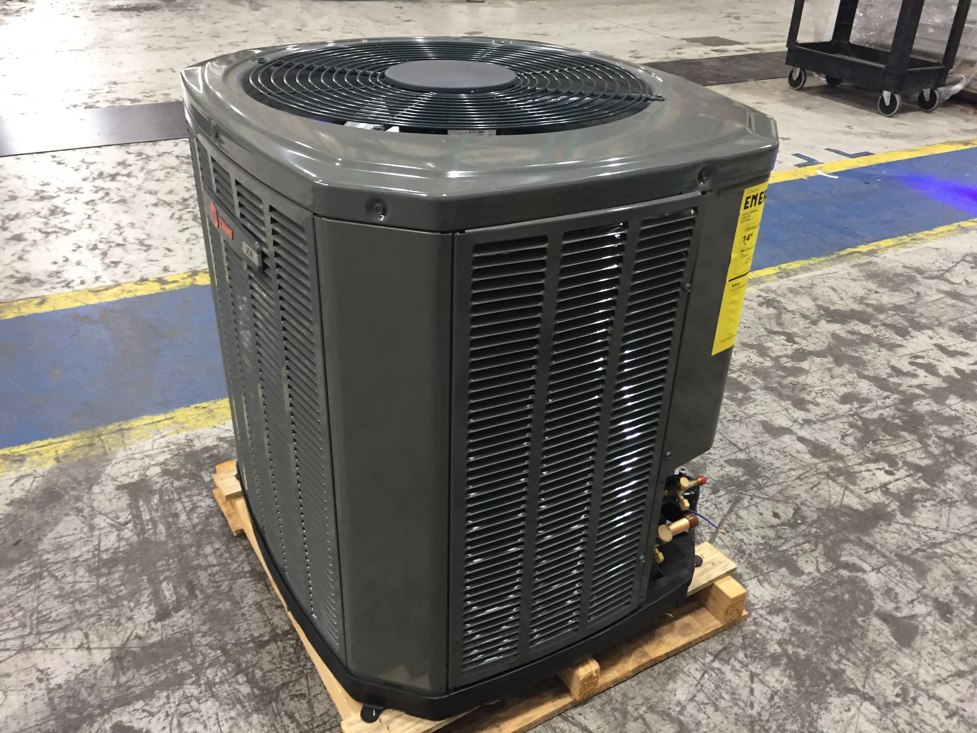 1.5 Ton Xr 14" Series Split-System Air Conditioner 14 Seer 208-230/60/1 R-410A" - Image 3