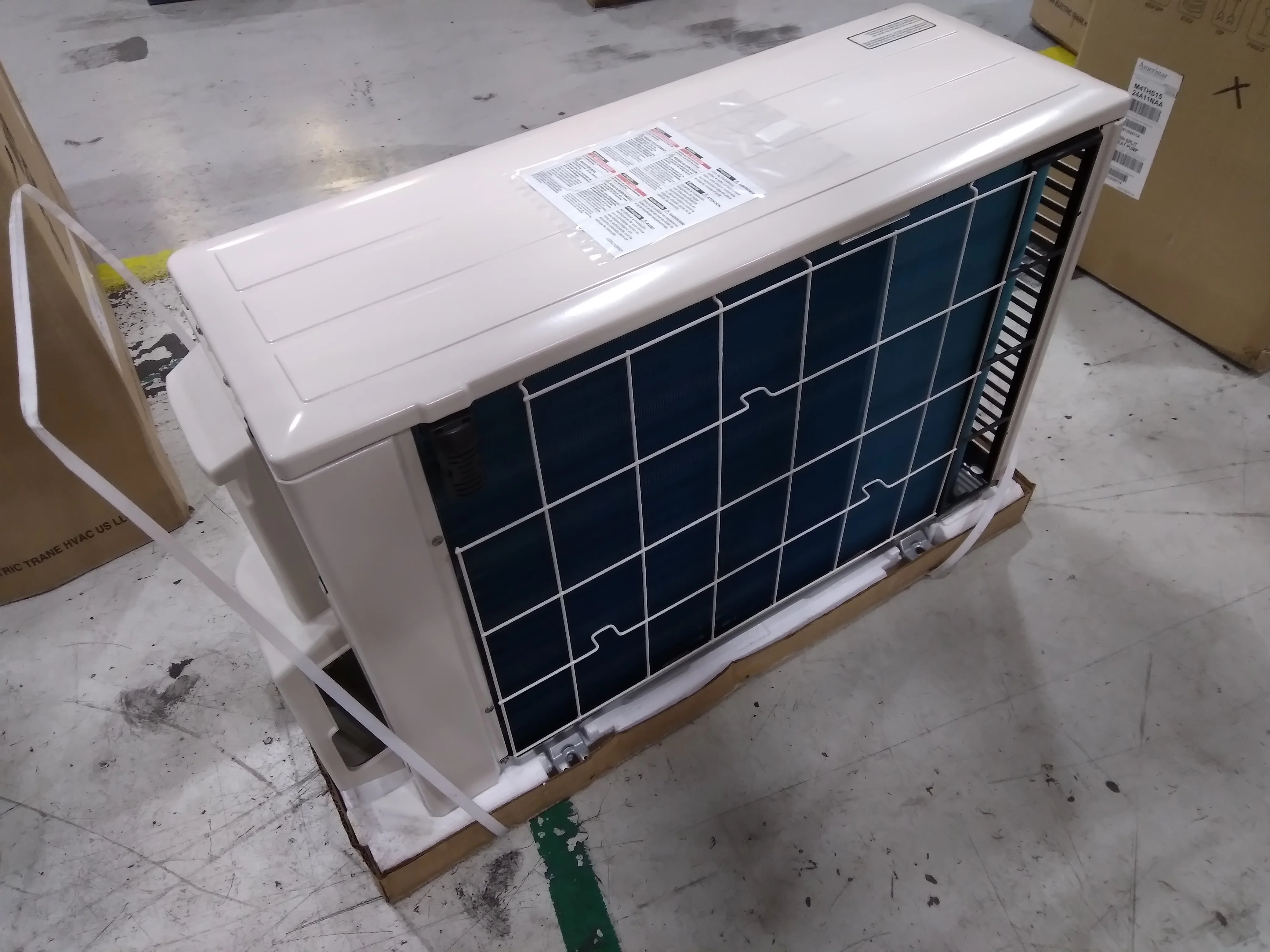 15,000 BTU Single-Zone Outdoor Mini-Split Inverter Air Conditioner Unit, 24 SEER 208-230/60/1 R-410A - Image 3