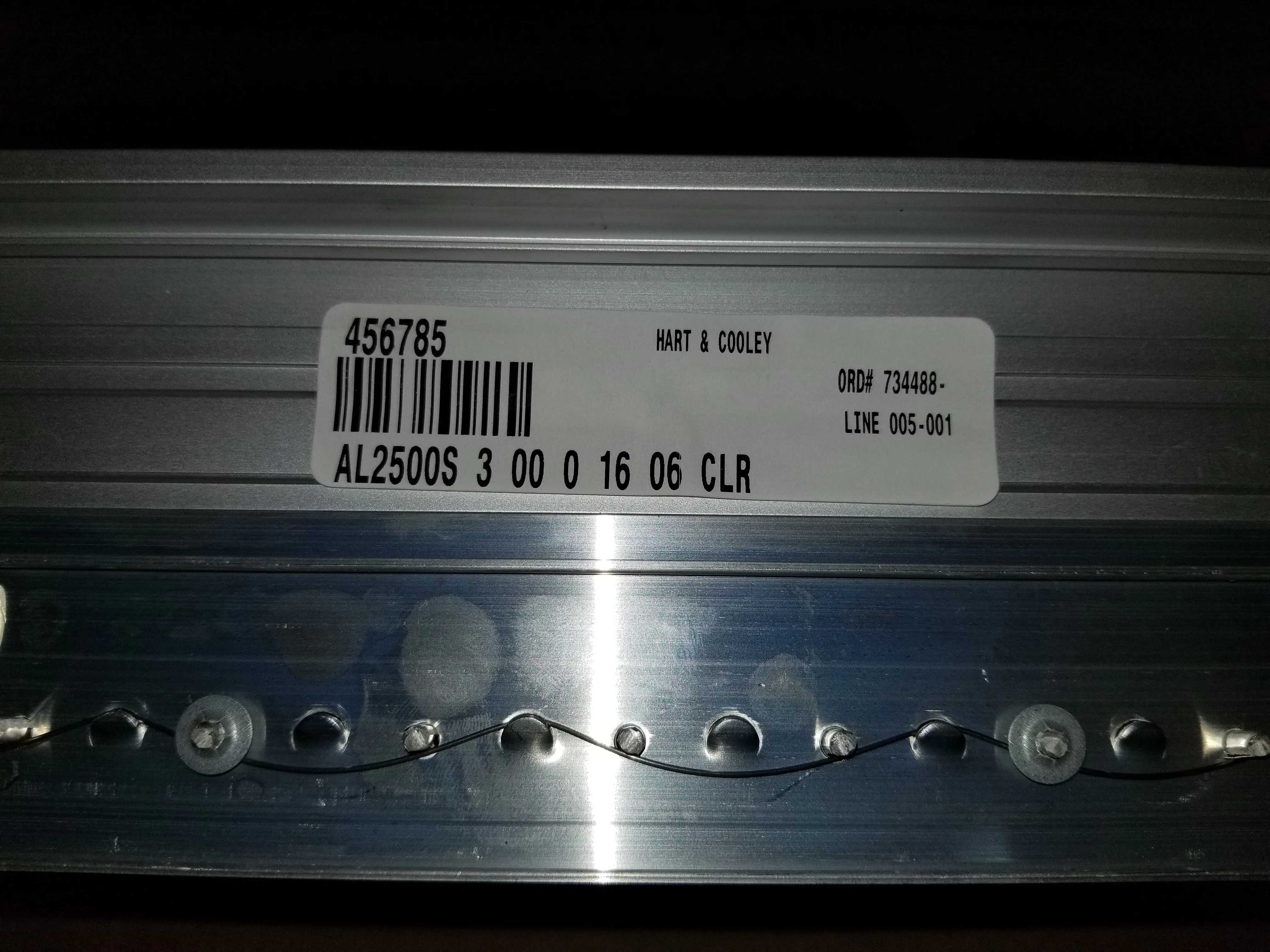16" X 6" ALUMINUM LINEAR DIFFUSER W/ DAMPER - Image 3