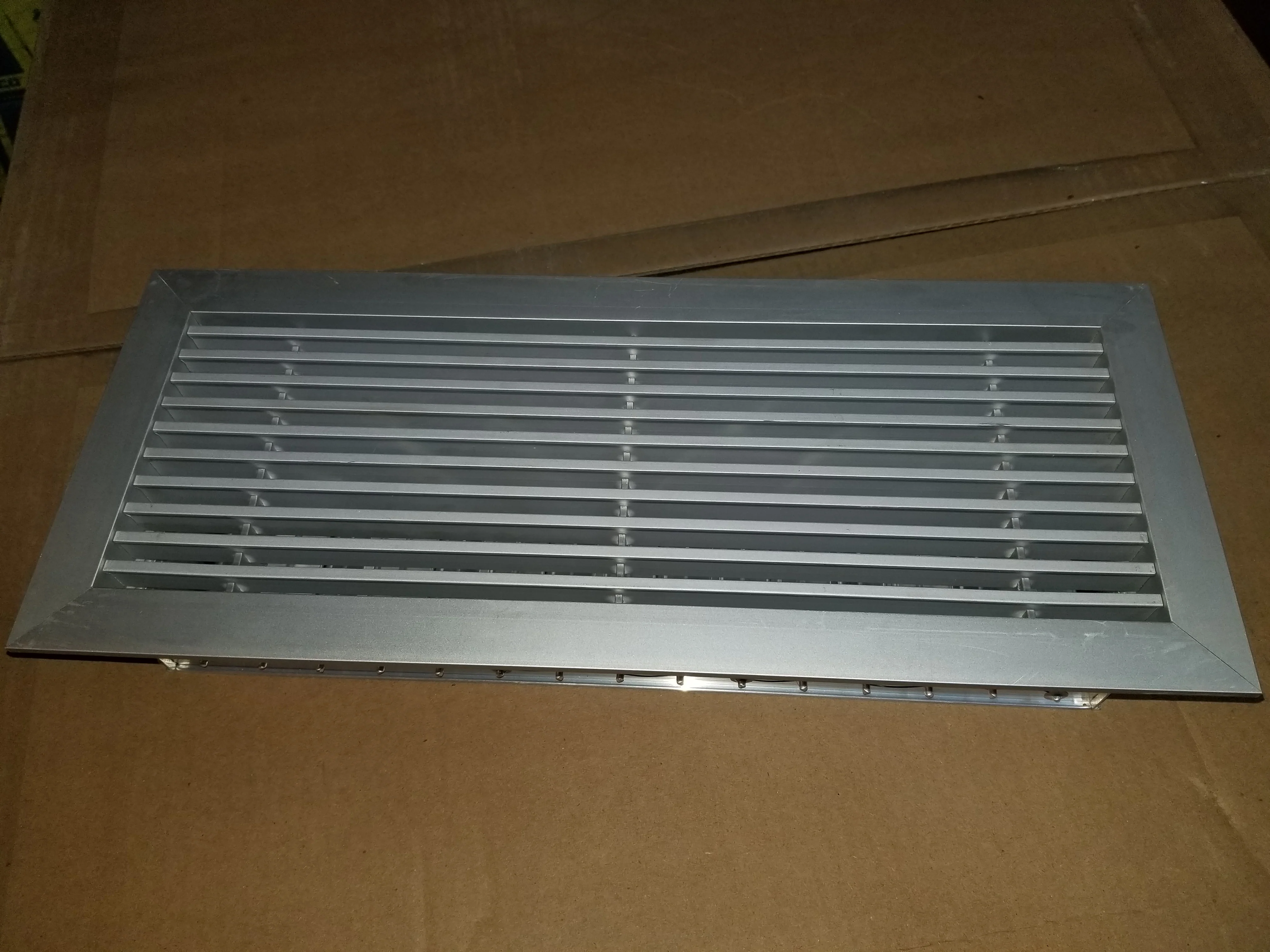 16" X 6" ALUMINUM LINEAR DIFFUSER W/ DAMPER - Image 4