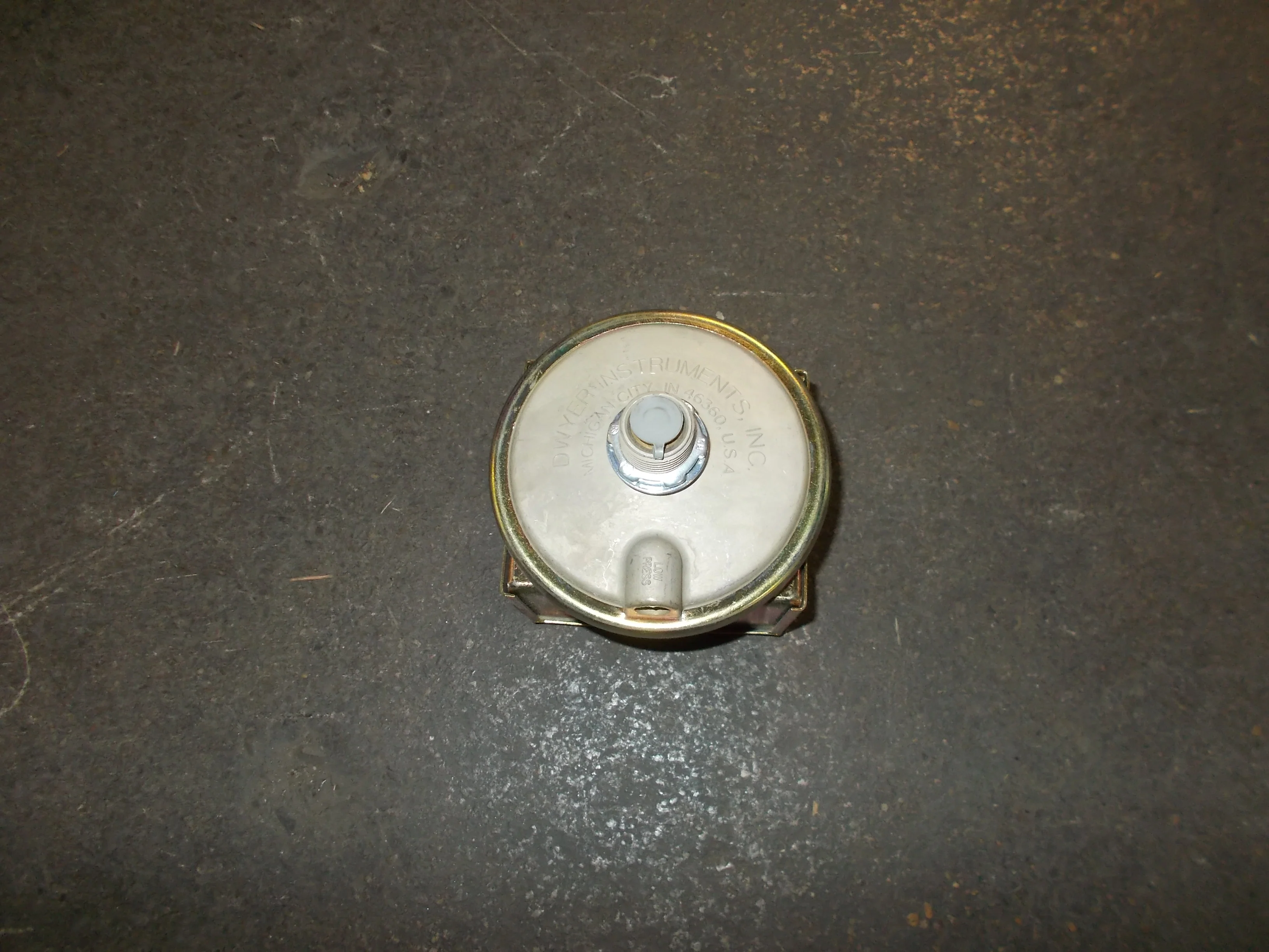 1800 Series Low Differential Pressure Switch