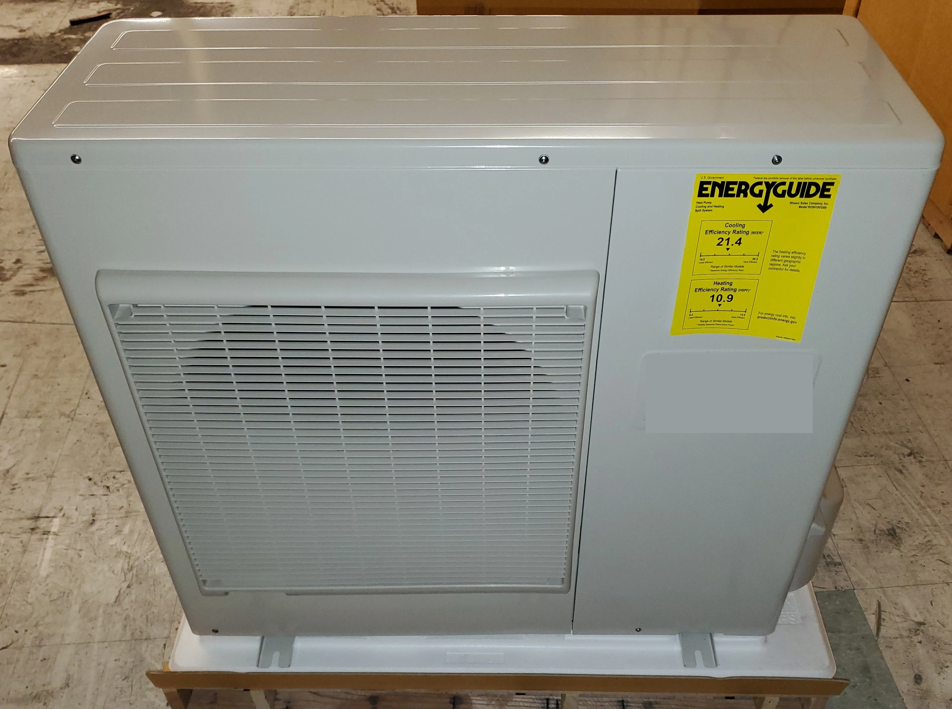 18,000 BTU Classic Series Single-Zone Inverter Outdoor Mini-Split Heat Pump Unit - Image 2