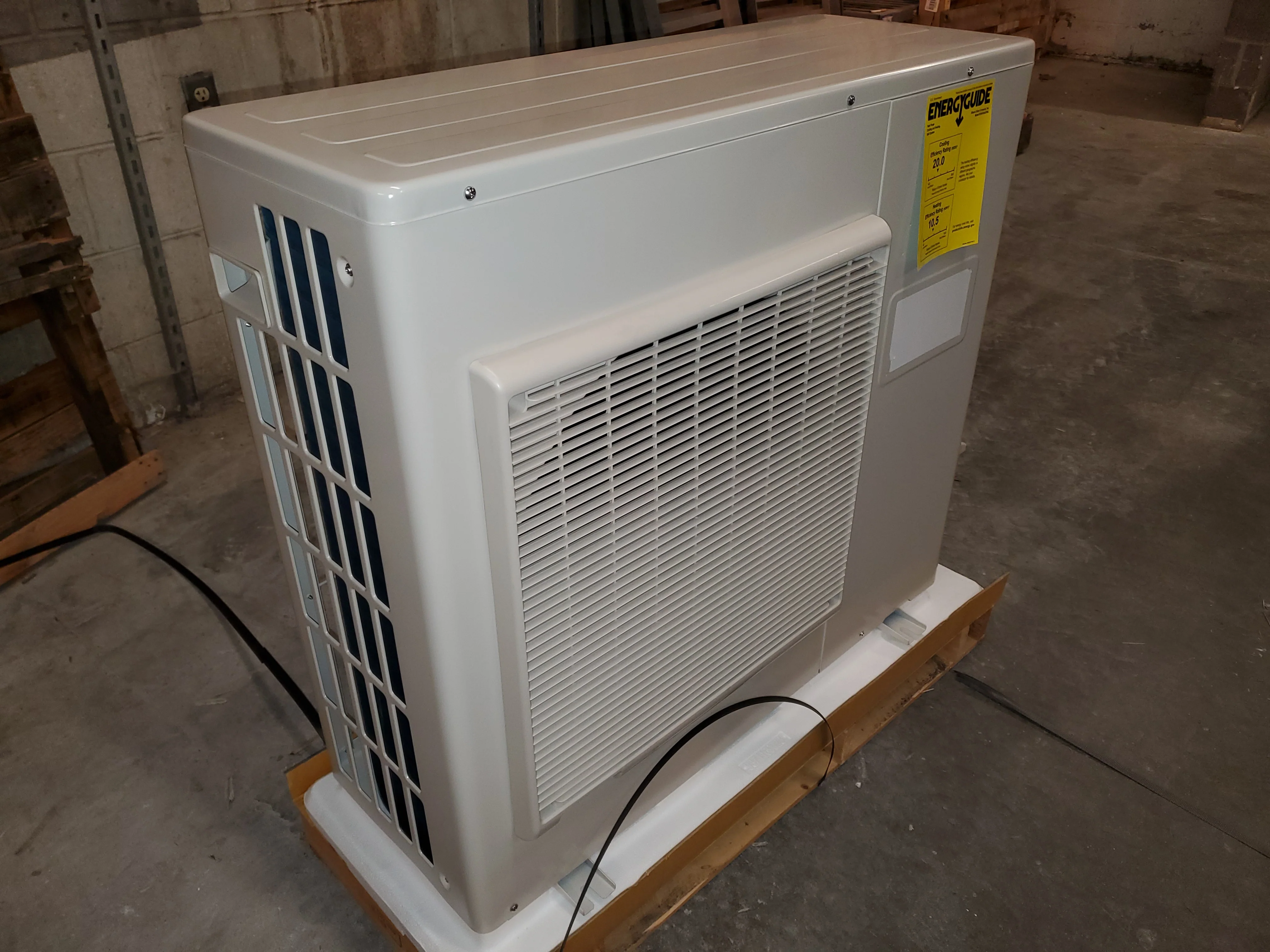 18,000 BTU "Classic Plus" Series 1-Zone Inverter OD Mini-Split HP Unit, 208-230/60/1 R-410A 22 SEER - Image 3