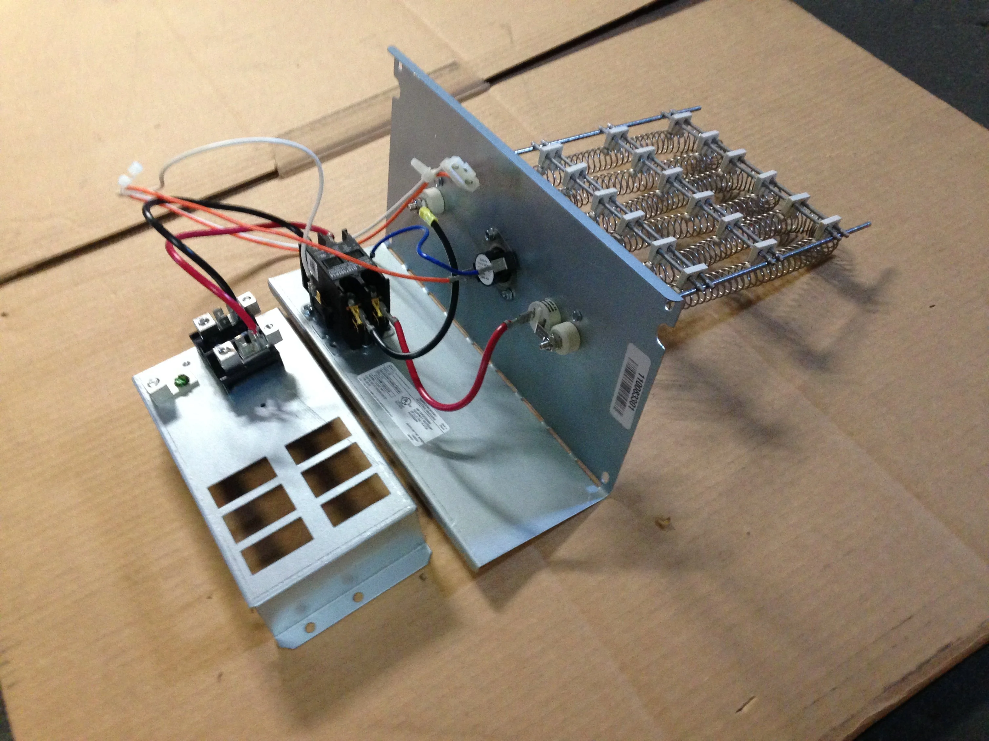 2.5 Ton Convertible Packaged AC Unit 13.4 SEER2 208-230/60/1, R410A and 5 KW Electric Heat Kit W/Lug - Image 2