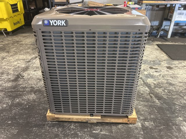 2.5 Ton Split-System Heat Pump 208-230/60/1 R410A 16 SEER