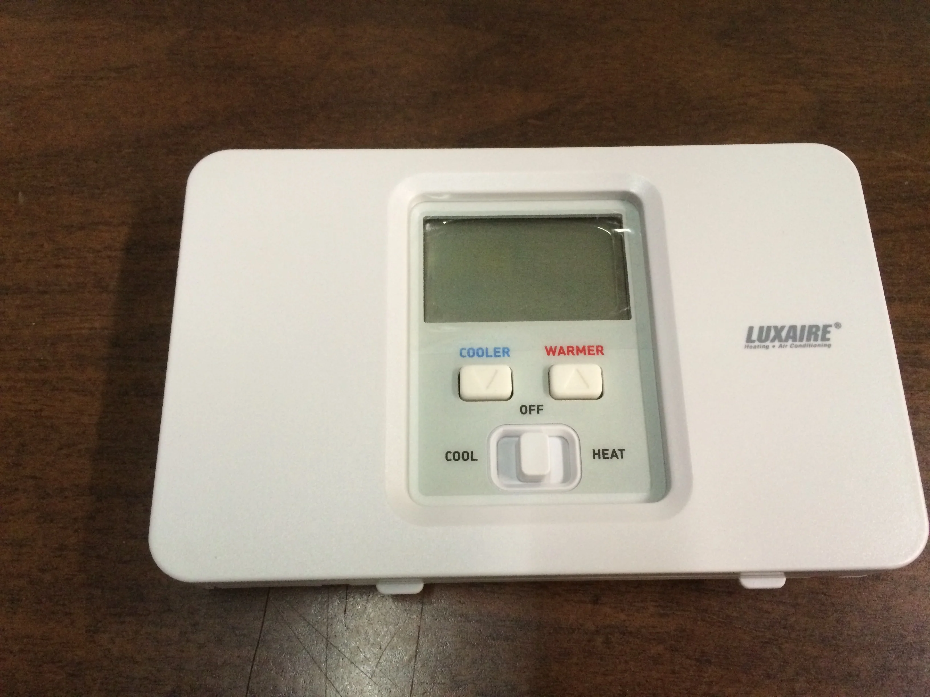2 Heat/1 Cool 5+2 Day Programmable Thermostat - Image 2