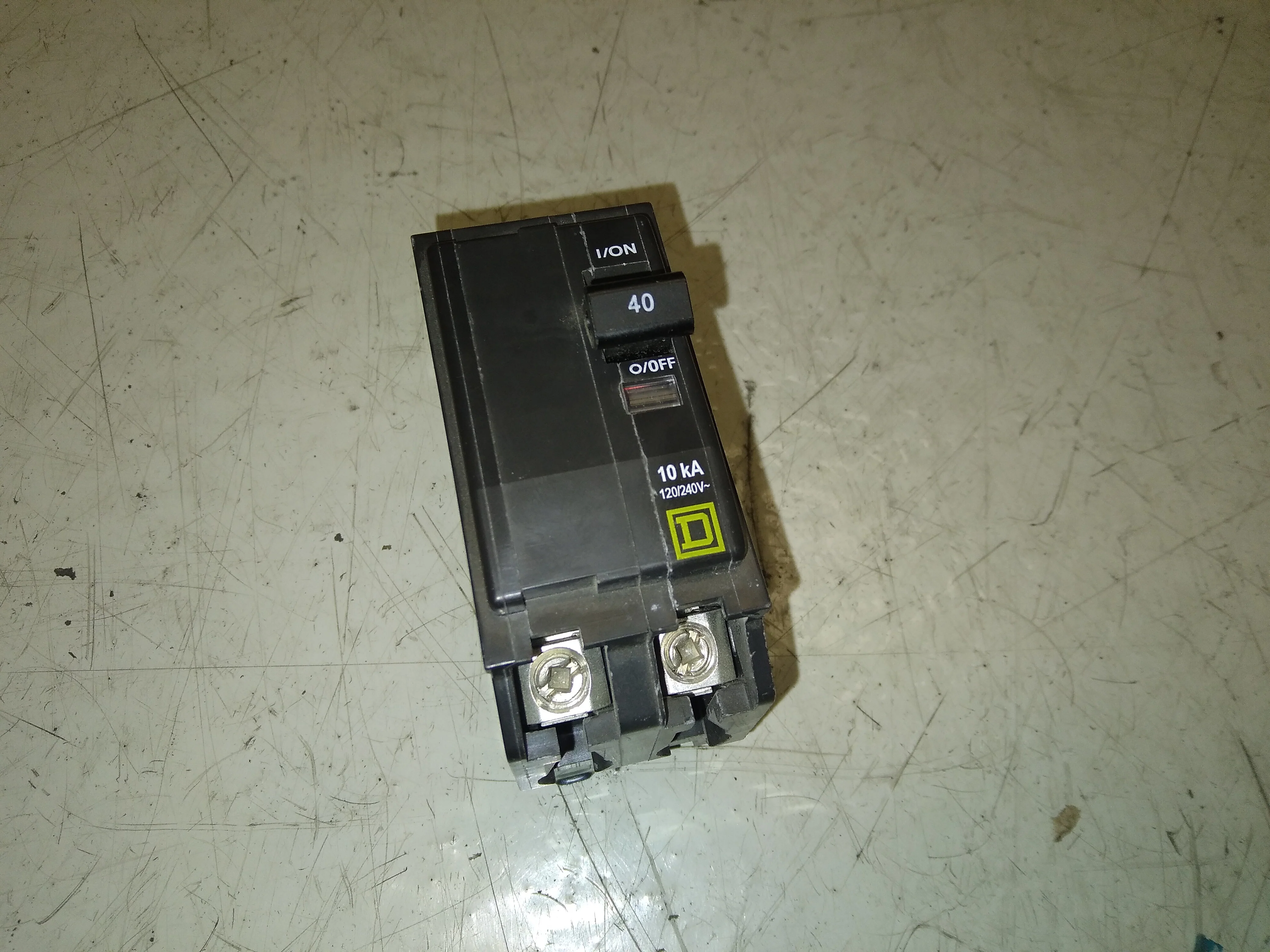 2 Pole 40 Amp Circuit Breaker 120/240 Volt - Image 4