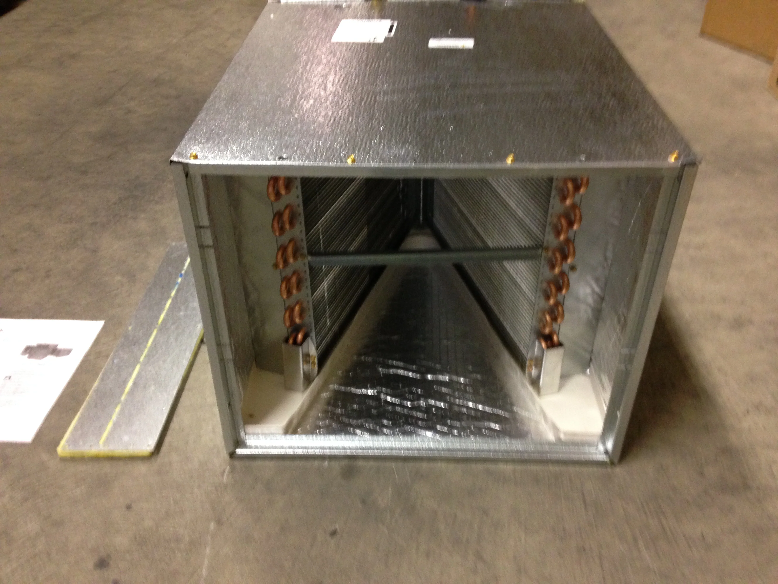 2 Ton AC/HP Horizontal Cased "A" Coil; R-22 / R-410A, CFM: 800 - Image 3