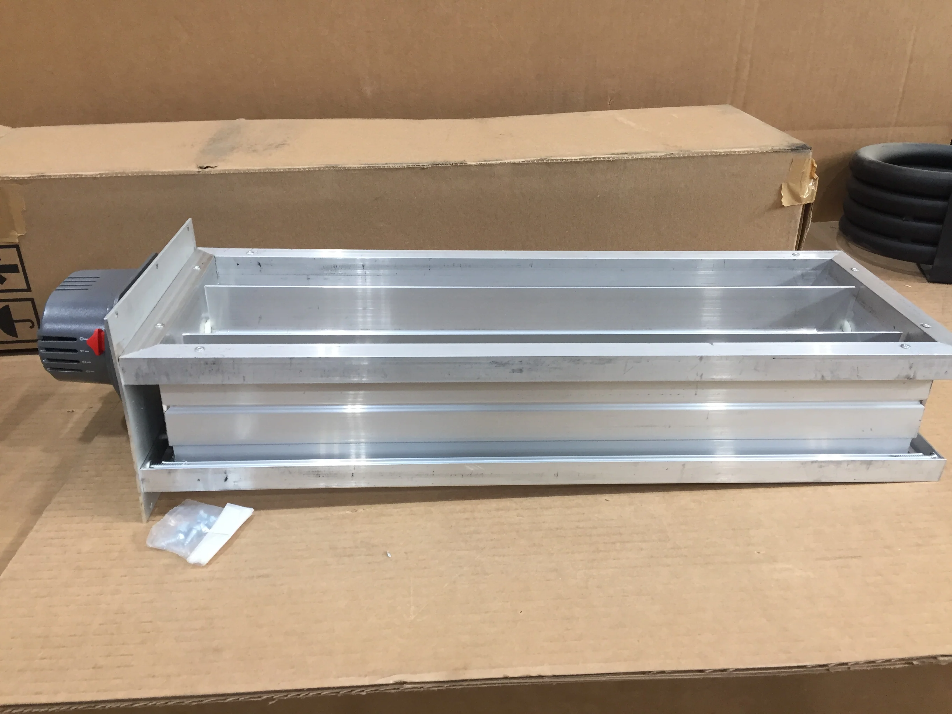 22" X 8" Truezone Damper Automatic Controlled Motorized 24 Volt Spring-Return Motor 24Vac/60Hz/8W - Image 3