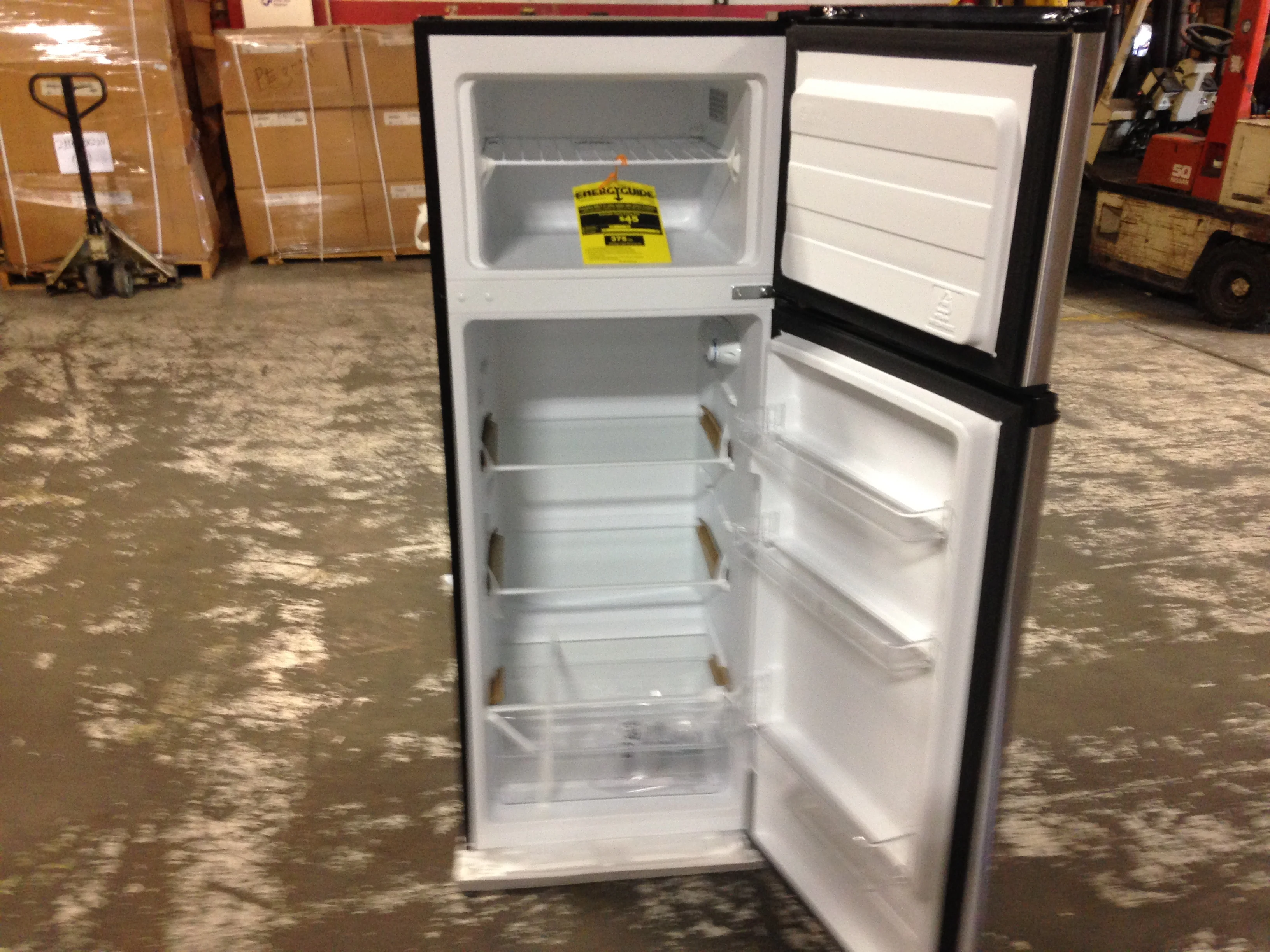 22" WIDE STAINLESS STEEL REFRIGERATOR-FREEZER, 115/60/1 - Image 4